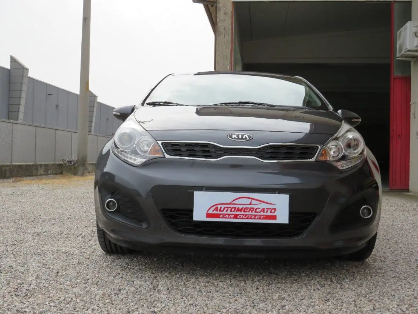 Kia Rio 1.4 CRDi WGT 3p. Limited Edition neopatentati Grigio - 2