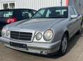 Mercedes-Benz E 200 Classic *NEU TUV* Argintiu - thumbnail 1