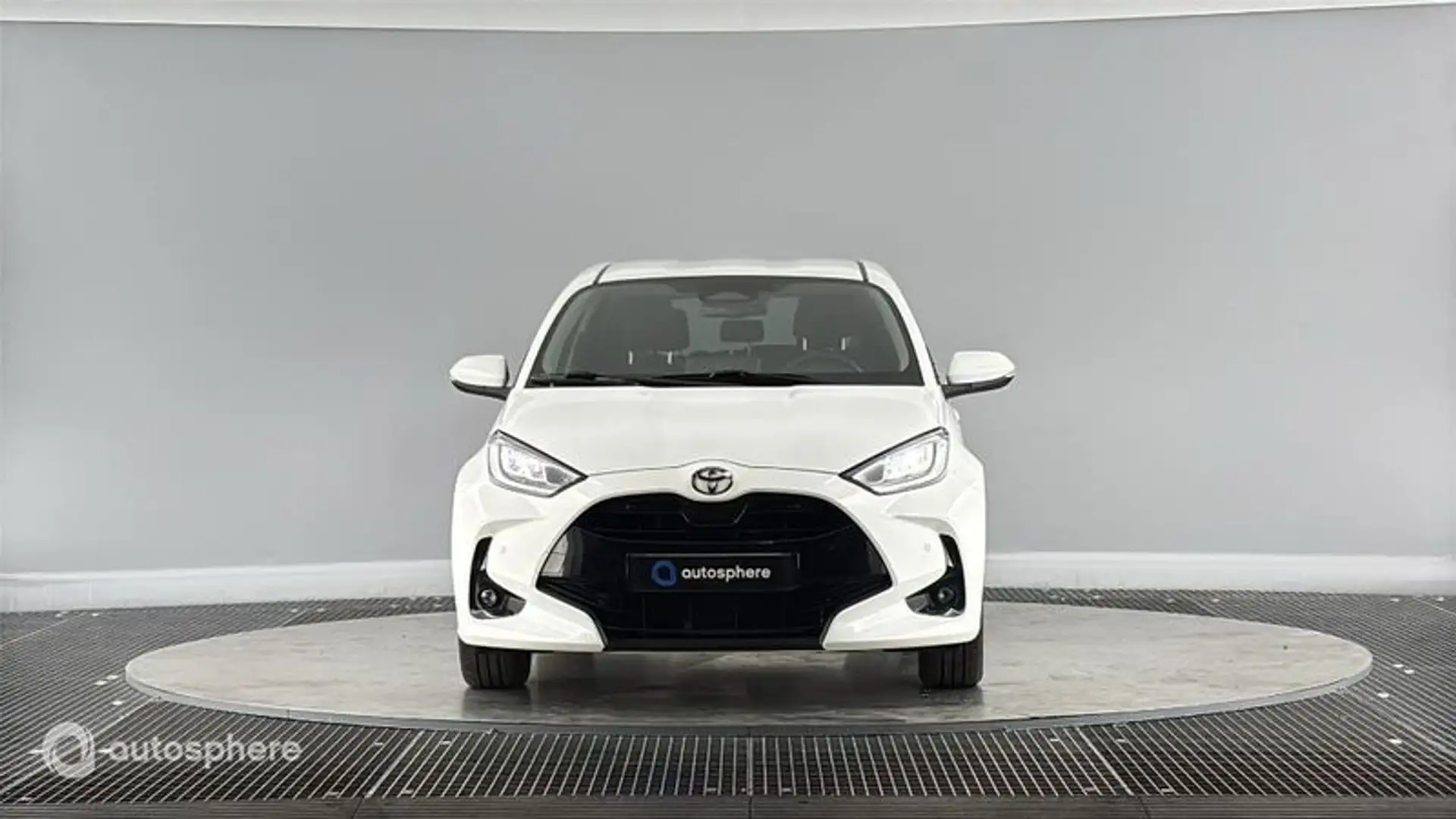 Toyota Yaris 116h Design 5p MC24 - 2