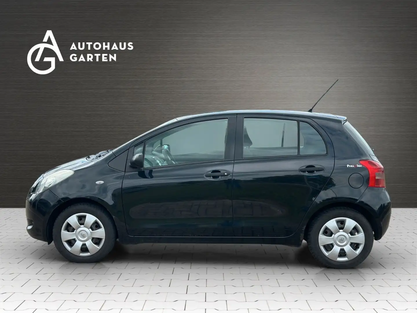 Toyota Yaris 1,3 2.Hand/Klima/Scheckheft Schwarz - 2