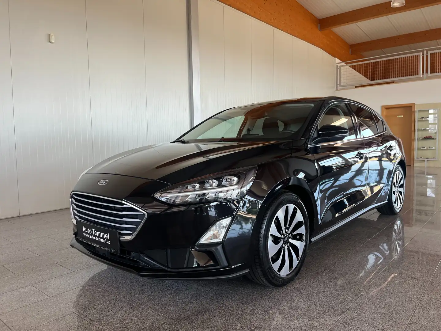 Ford Focus 1,0 EcoBoost Cool Schwarz - 2