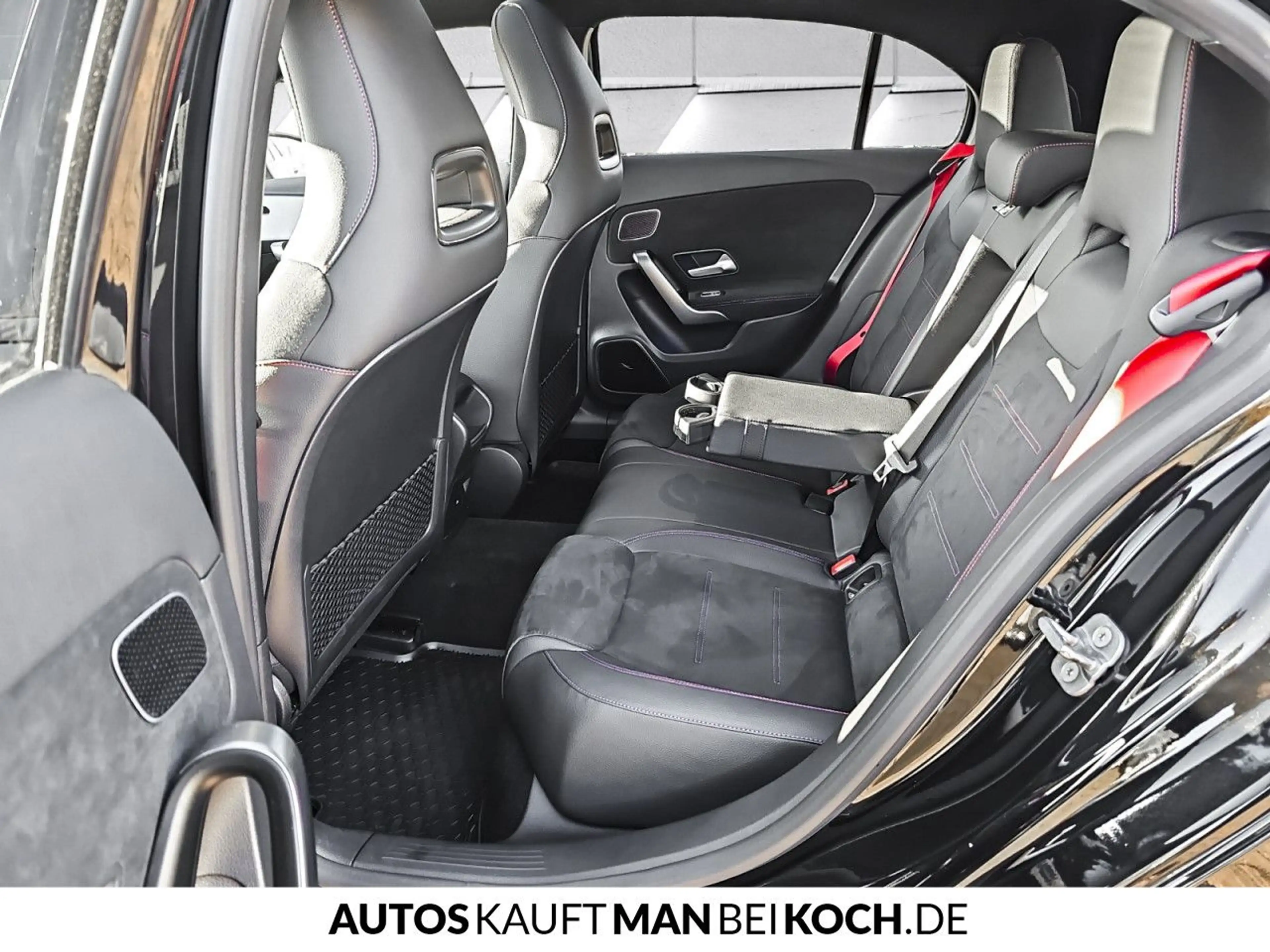 Mercedes-Benz A 35 AMG A35 AMG 4MATIC BURM. PANORAMA NIGHTP. PERFORMANCE — photo 8