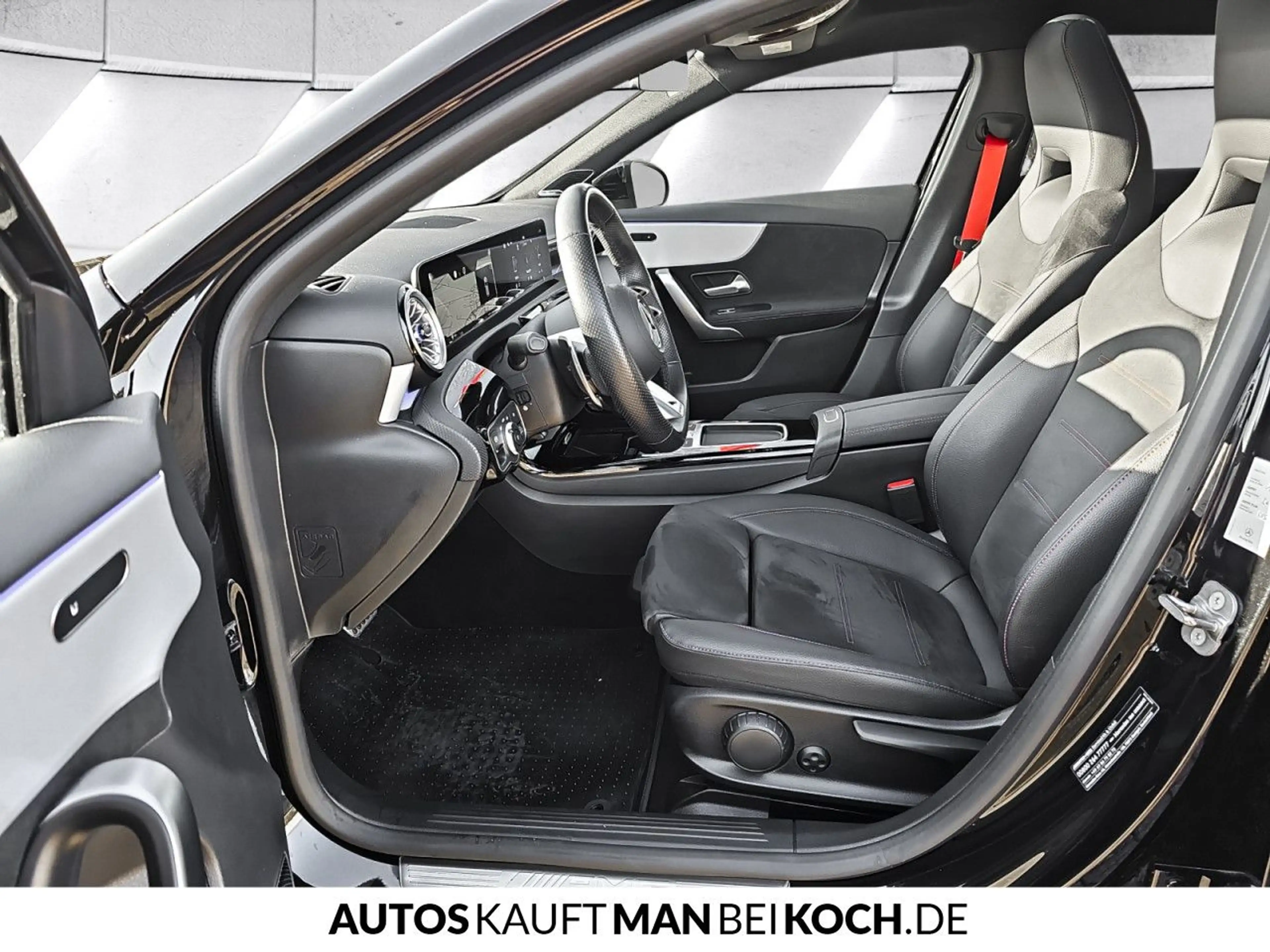 Mercedes-Benz A 35 AMG A35 AMG 4MATIC BURM. PANORAMA NIGHTP. PERFORMANCE — photo 7