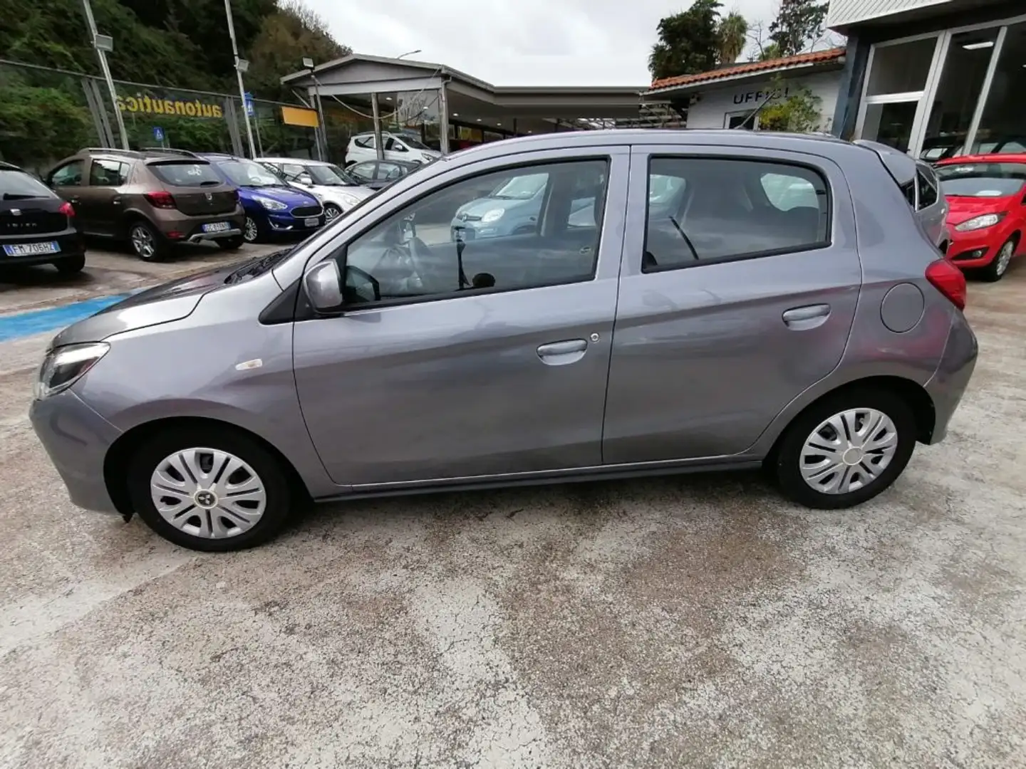 Mitsubishi Space Star 1.2 FUNKY 71cv Grijs - 2