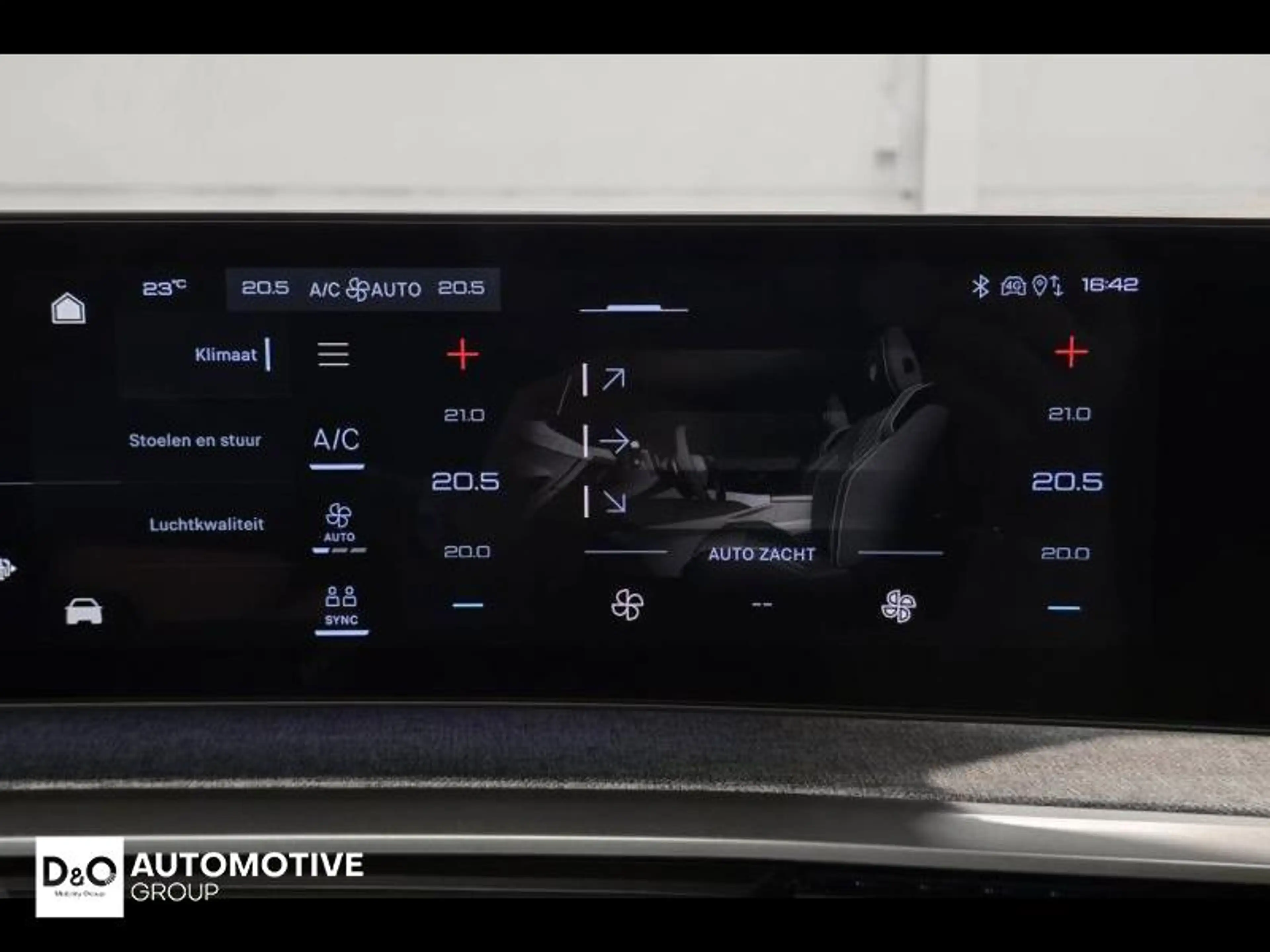 Peugeot 3008 GT PACK camera gps panodak — photo 15