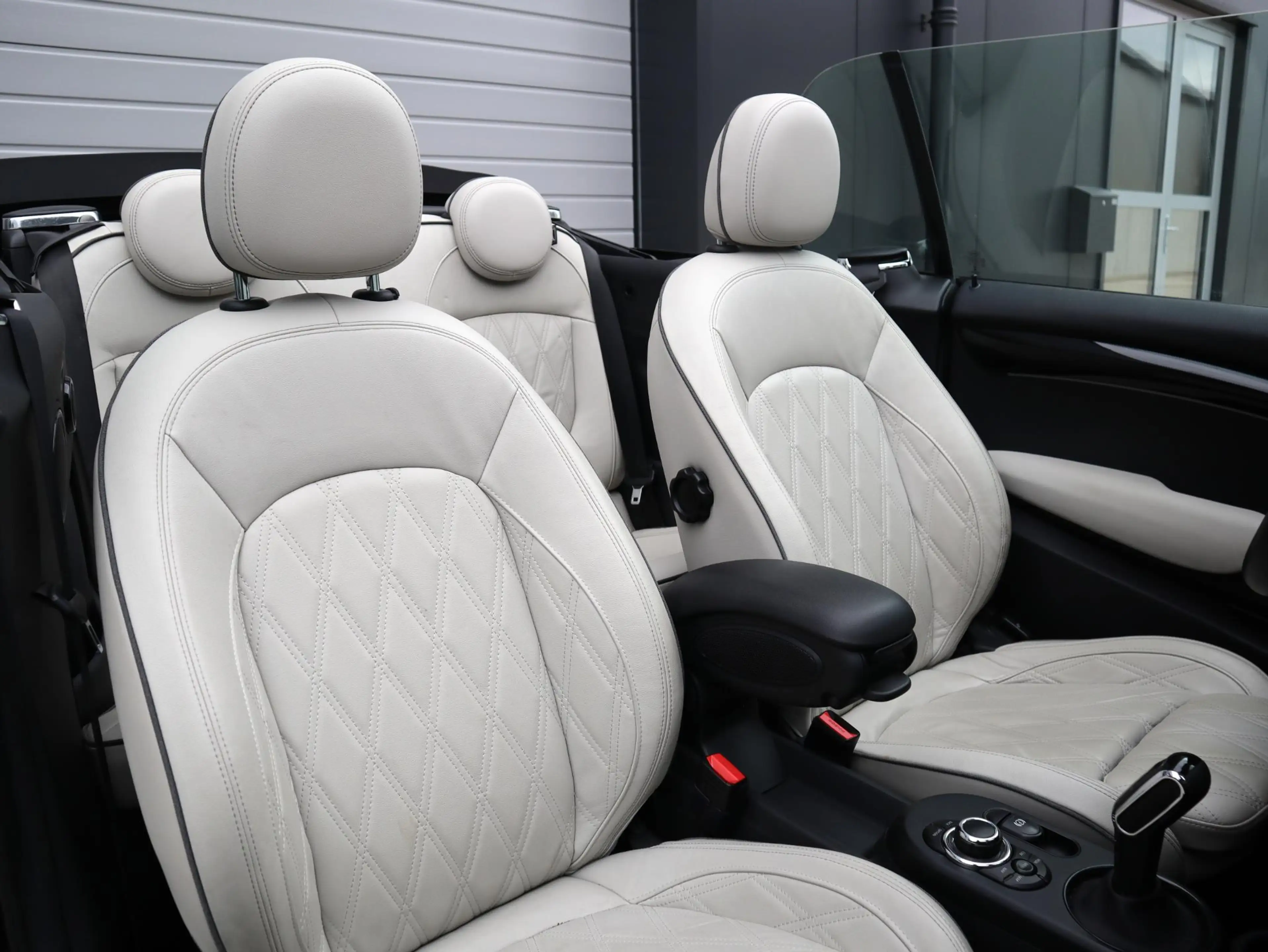 MINI Cooper S Cabrio | H/K | 17inch | Active Cruise | Leer! — photo 10