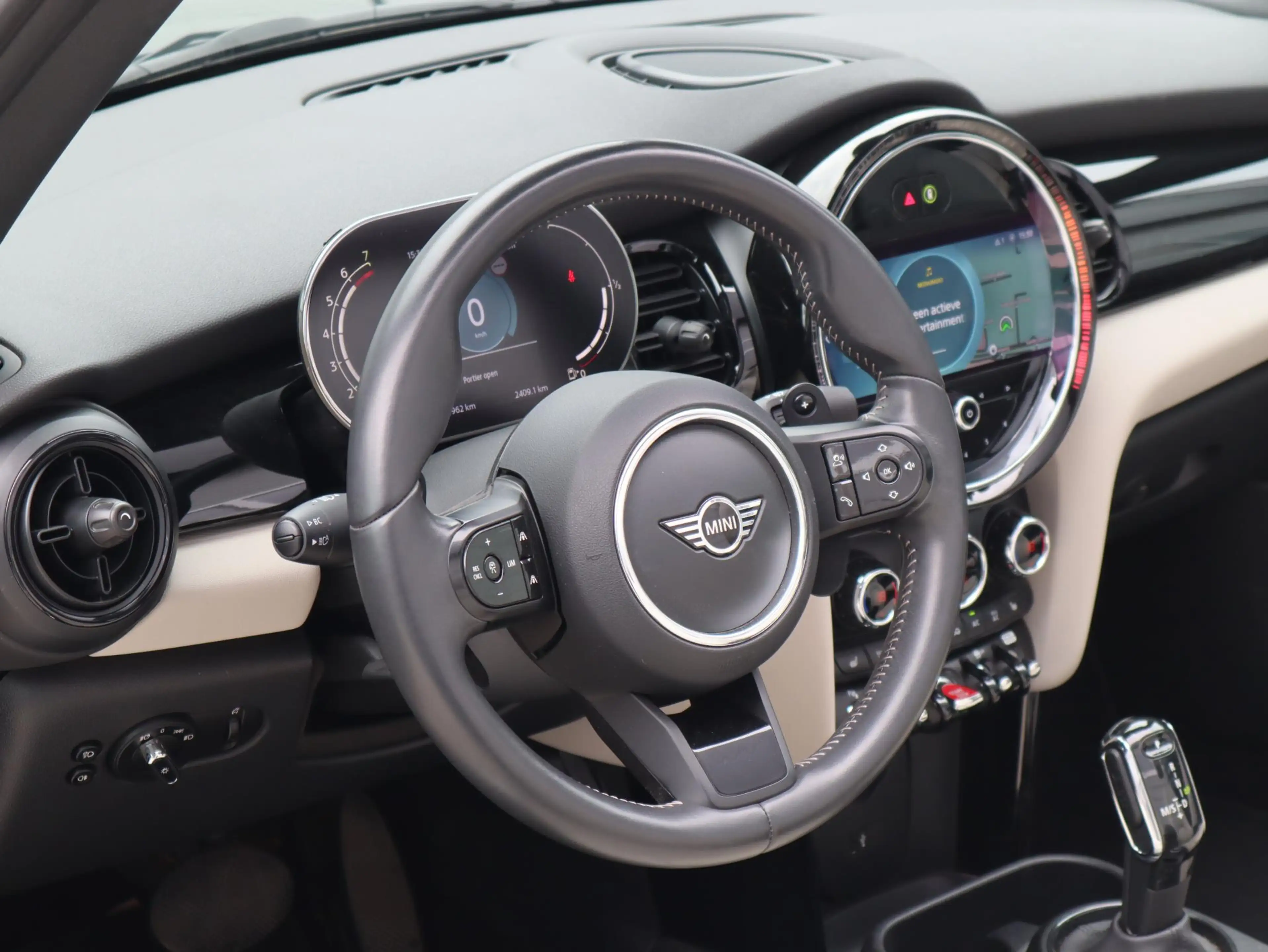 MINI Cooper S Cabrio | H/K | 17inch | Active Cruise | Leer! — photo 11