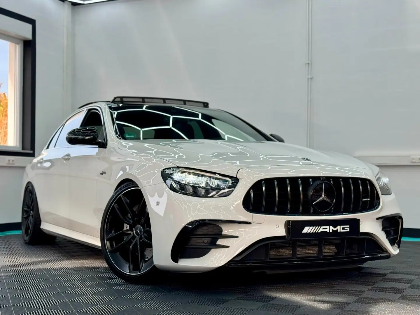 Mercedes-Benz E 53 AMG 4MATIC+ LIMO LED/PANO/BURMESTER/19%MWST Weiß - 2