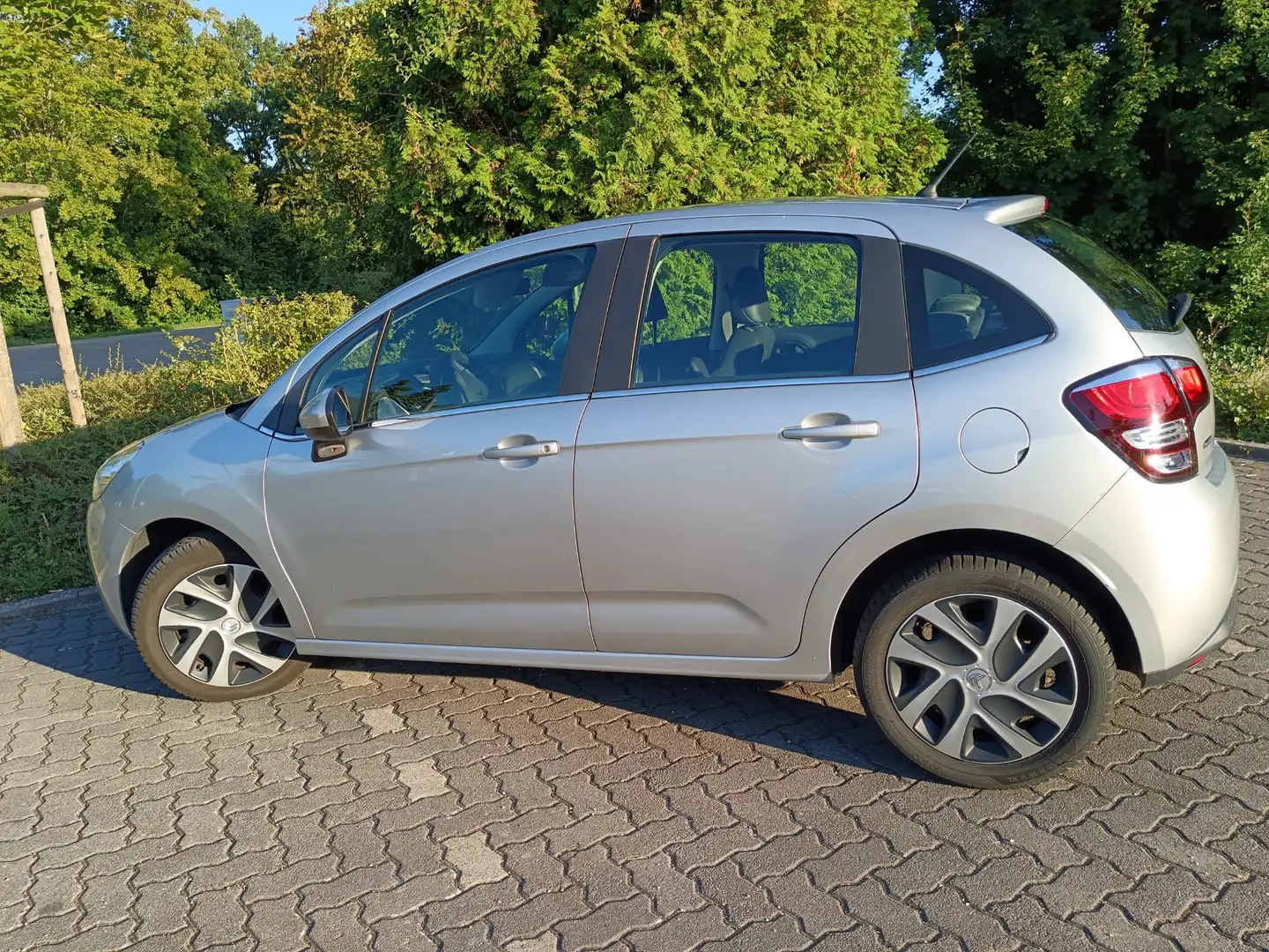 Citroen C3 C3 HDi BlueHDi 100 Selection Silber - 1