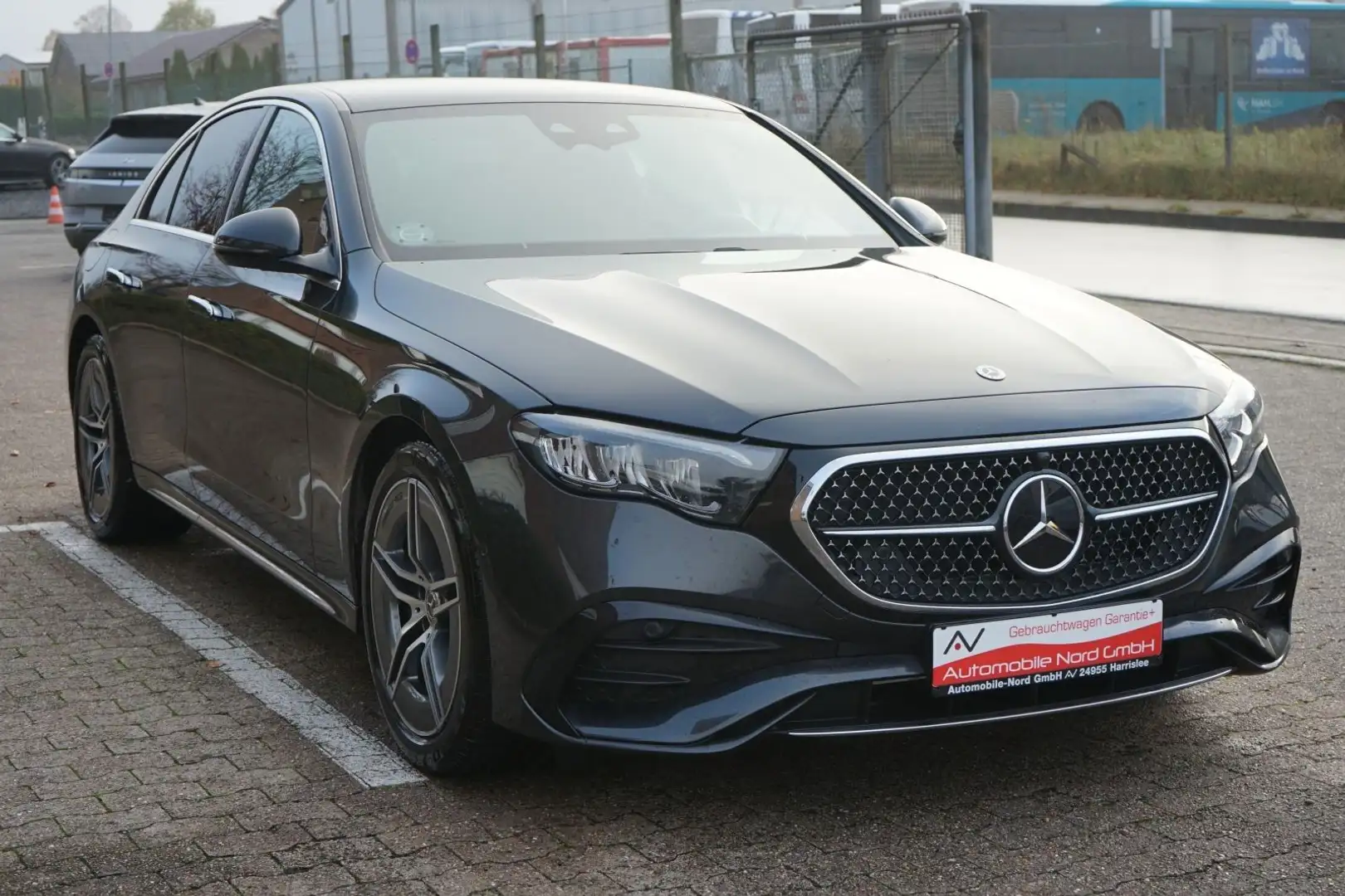 Mercedes-Benz E 220 d AMG Line Advanced*Service Neu* Grau - 2