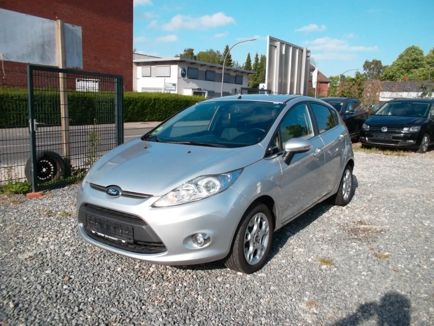 Ford Fiesta 1,4 Titanium, 4.Türen, Automatik Zilver - 1