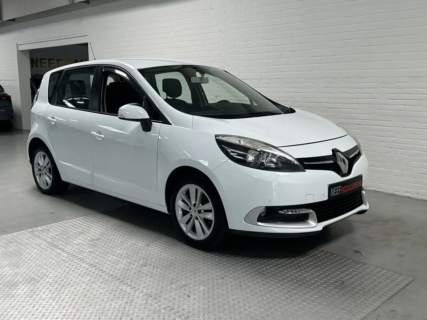 Renault Scenic 1.2 TCe Limited AIRCO /CRUISE /TREKHAAK /LMV Wit - 2