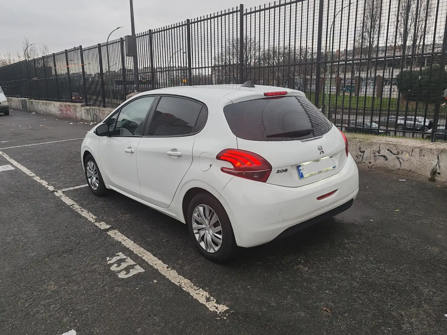 Peugeot 208 1.6 BLUEHDI 75 S&S BVM5 ACTIVE BUSINESS R' - 2