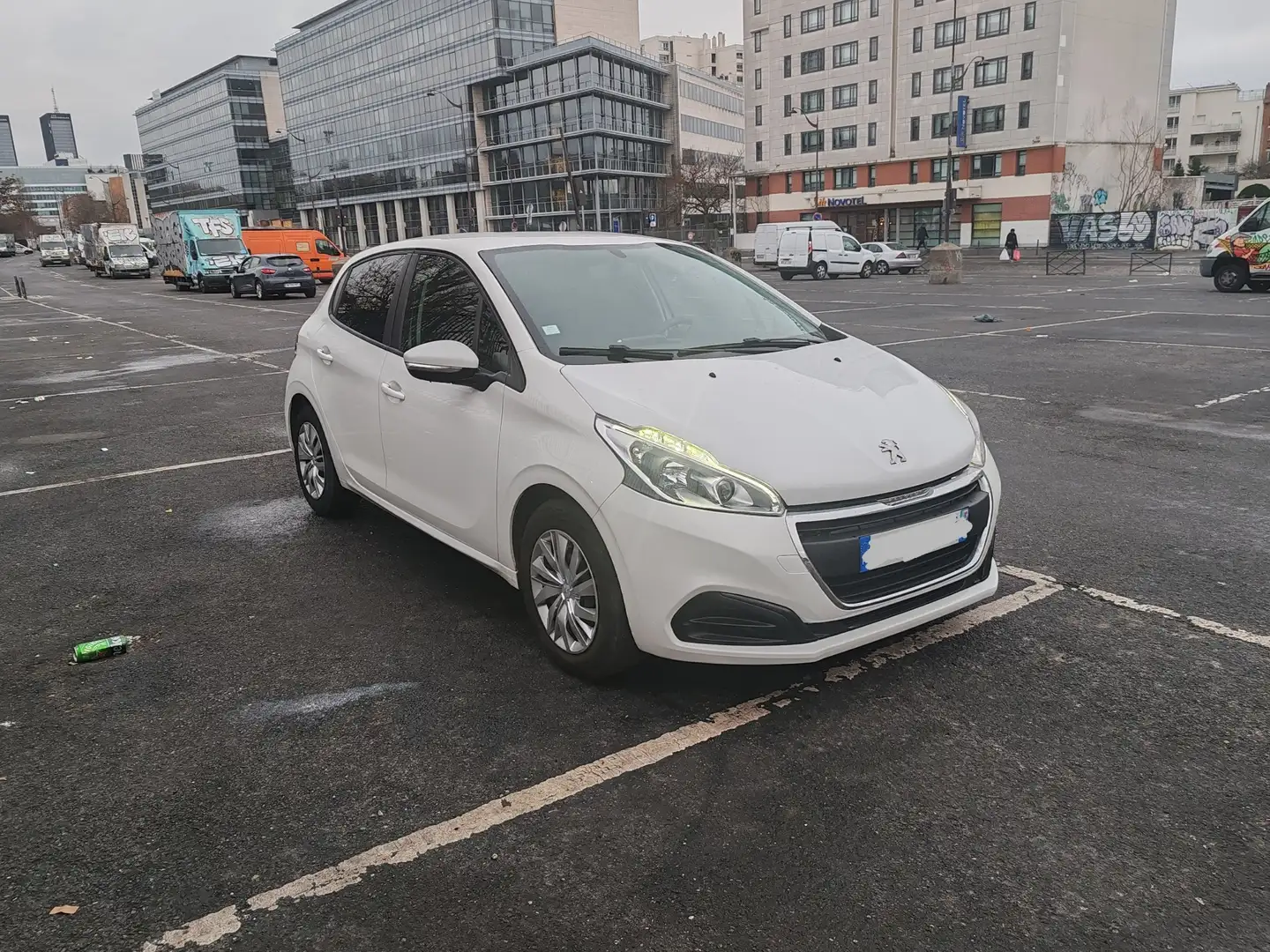 Peugeot 208 1.6 BLUEHDI 75 S&S BVM5 ACTIVE BUSINESS R' - 1