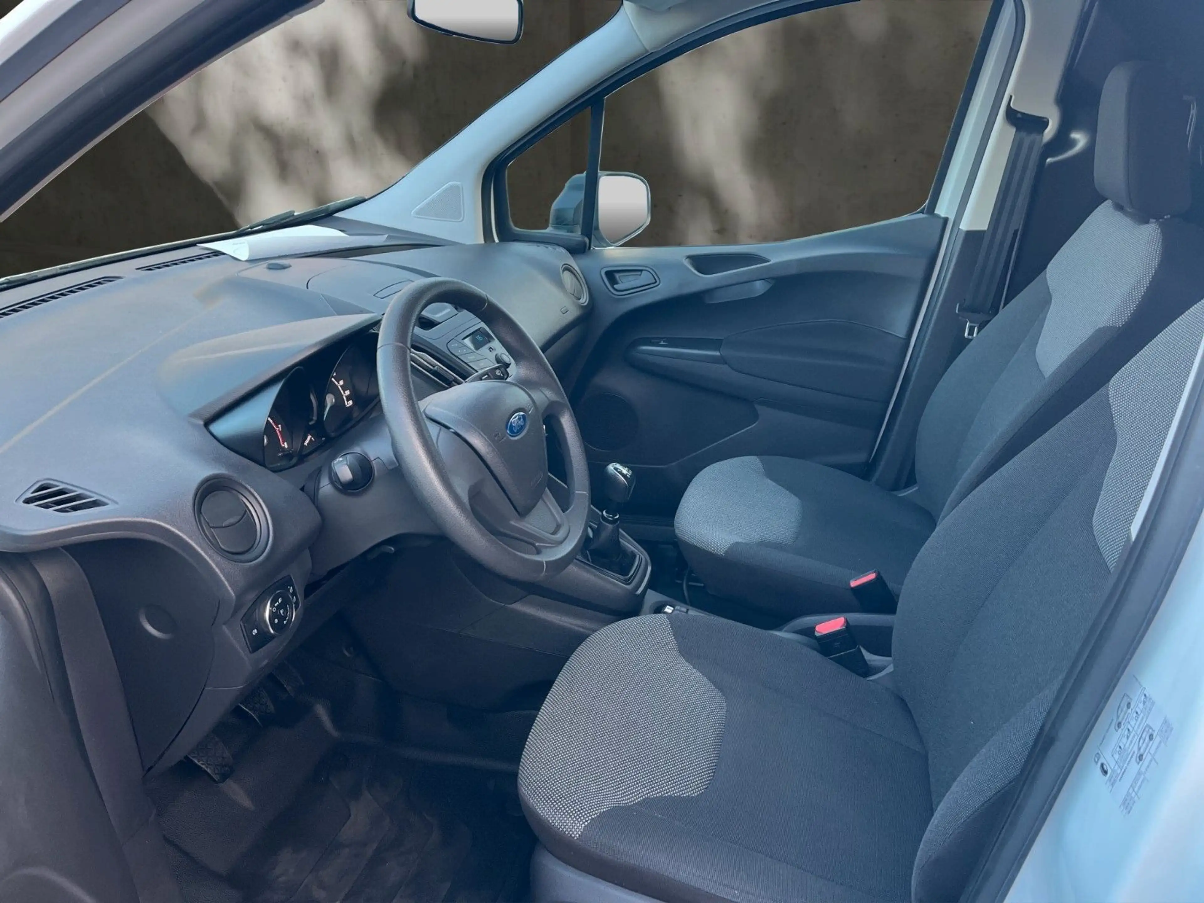 Ford Transit Courier Kasten/1.Hand/Nur 10tkm — photo 9