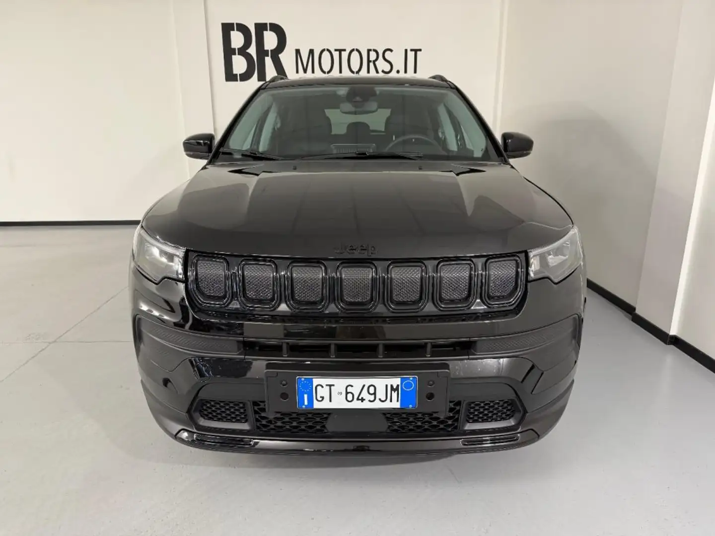 Jeep Compass 1.6 Multijet II 2WD Night Eagle Zwart - 2