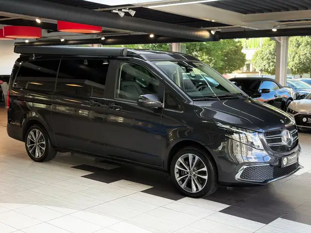 Mercedes-Benz V-Class view 4