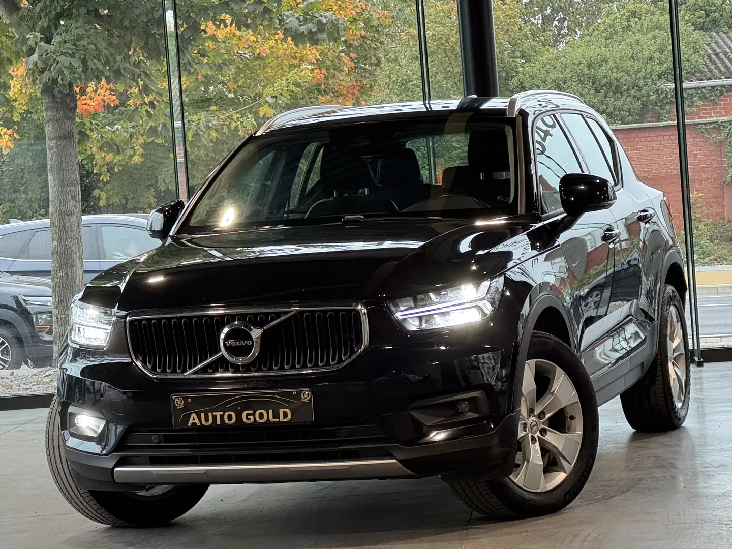 Volvo XC40 1.5 T3/ETAT SHOW-ROOM/1PROP CARNET/FULLOPTIONS Noir - 1