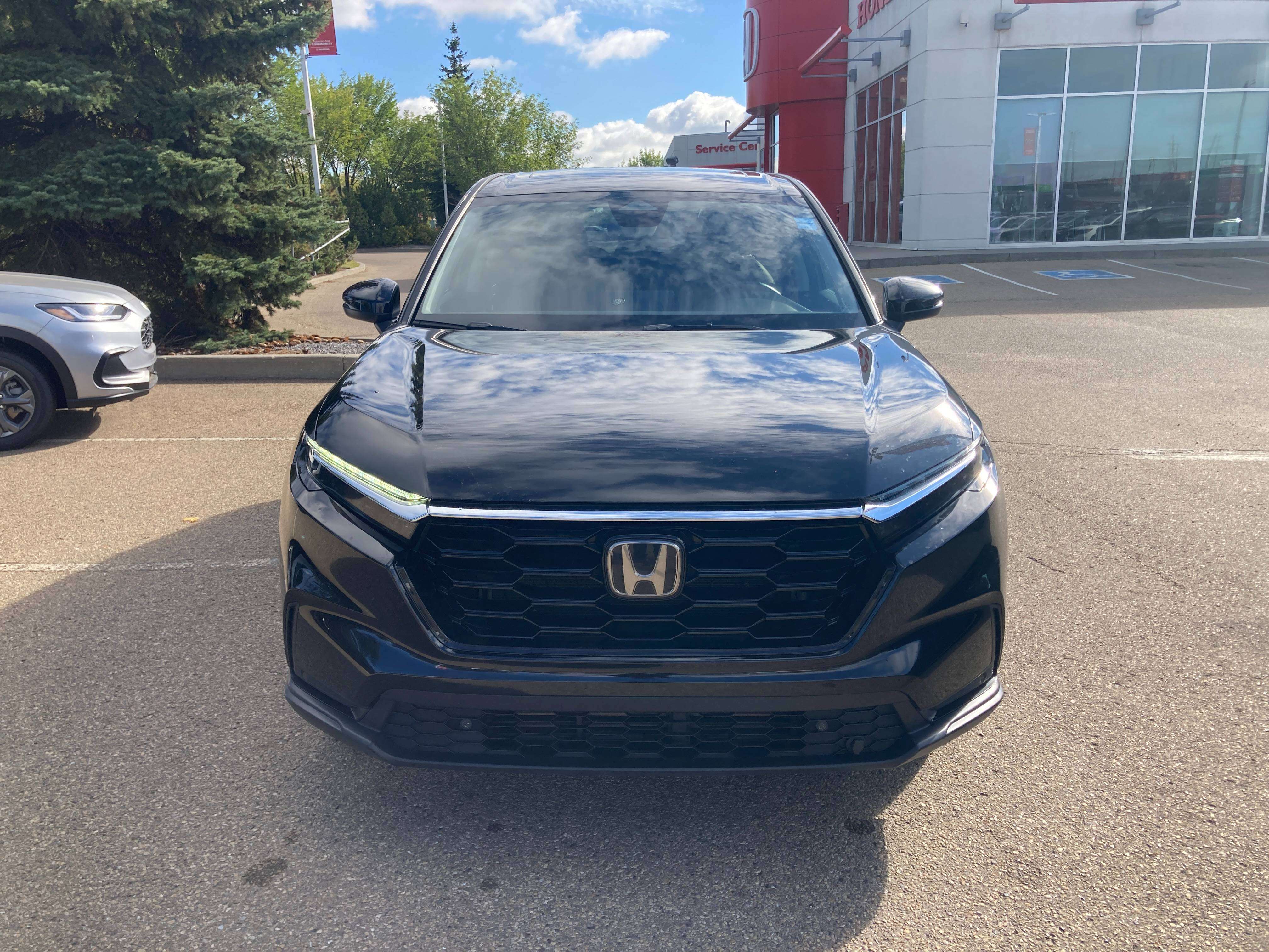 used 2023 Honda CR-V car, priced at $36,900