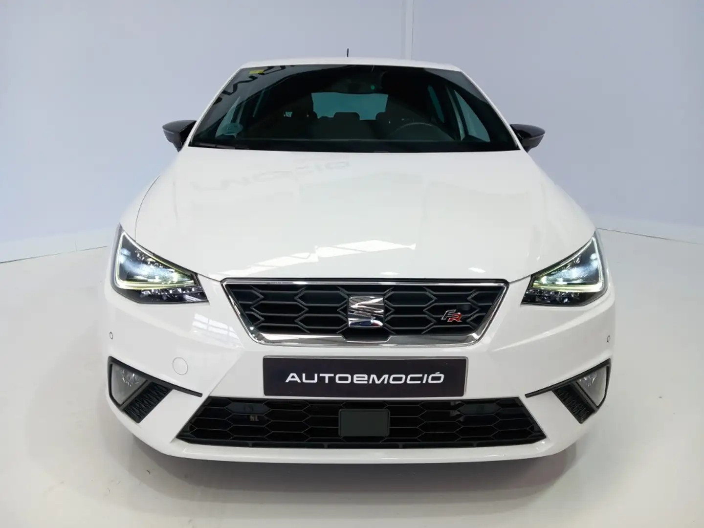 SEAT Ibiza 1.0 TSI S&S FR110 Weiß - 2