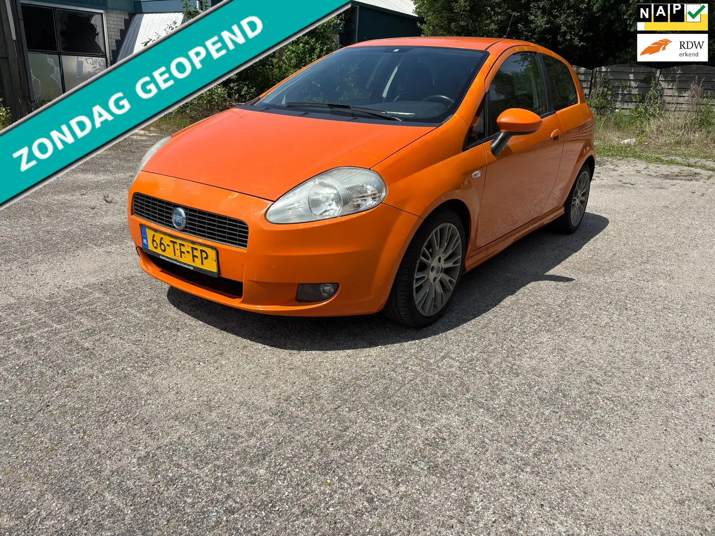Fiat Grande Punto 1.4-16V Sport INRUILKOOPJE | ZO MEENEMEN | AIRCO | Orange - 1
