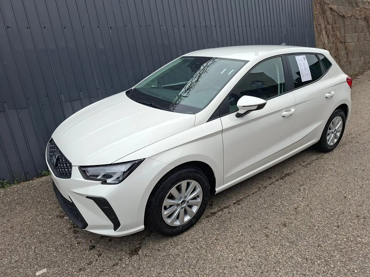 SEAT Ibiza Reference Edition 1.0 80PS Weiß - 1