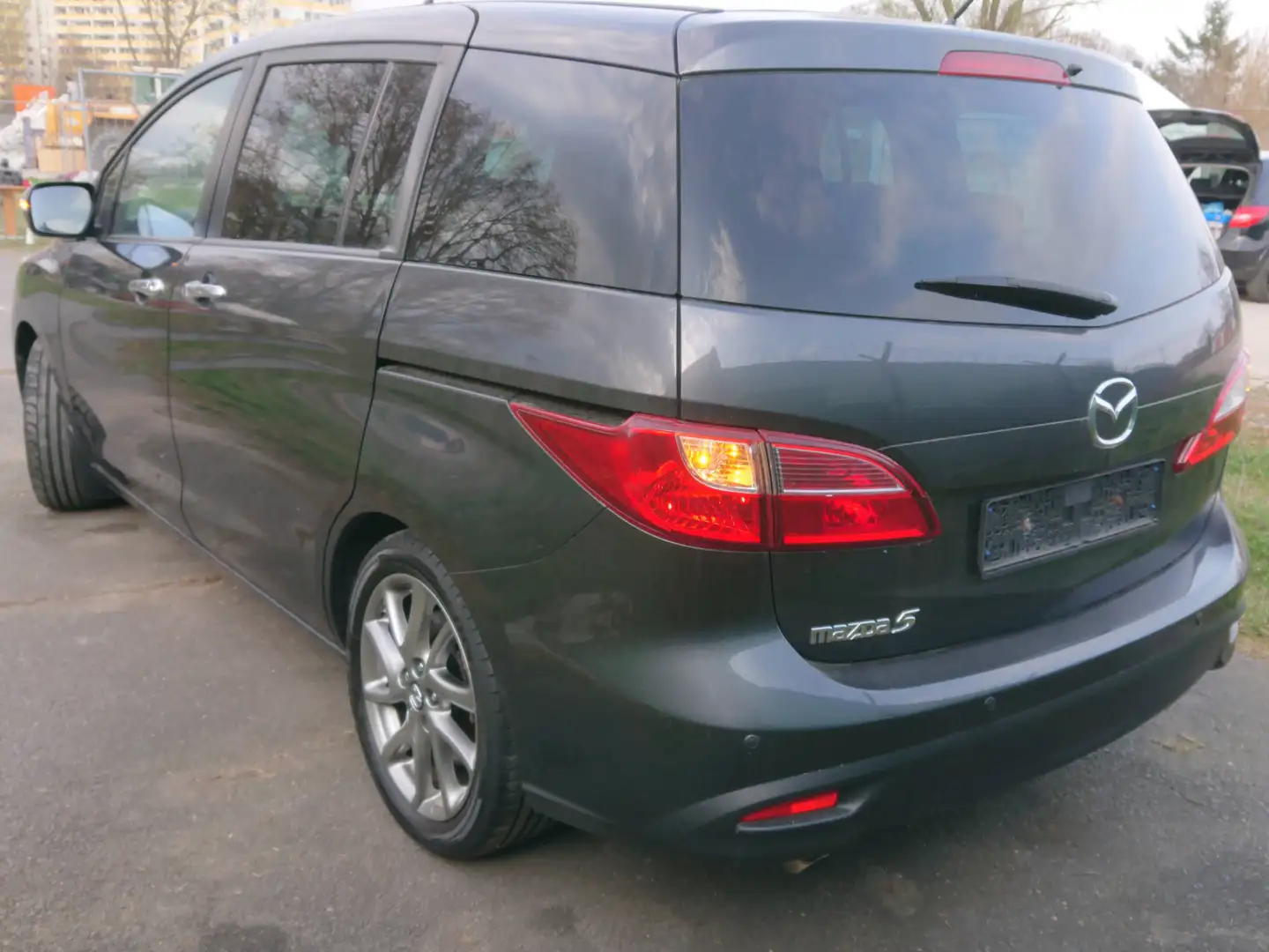 Mazda 5 Sendo 150PS+2Hd+Navi+SHZ+AHK+Temp+N.Tüv Grijs - 2