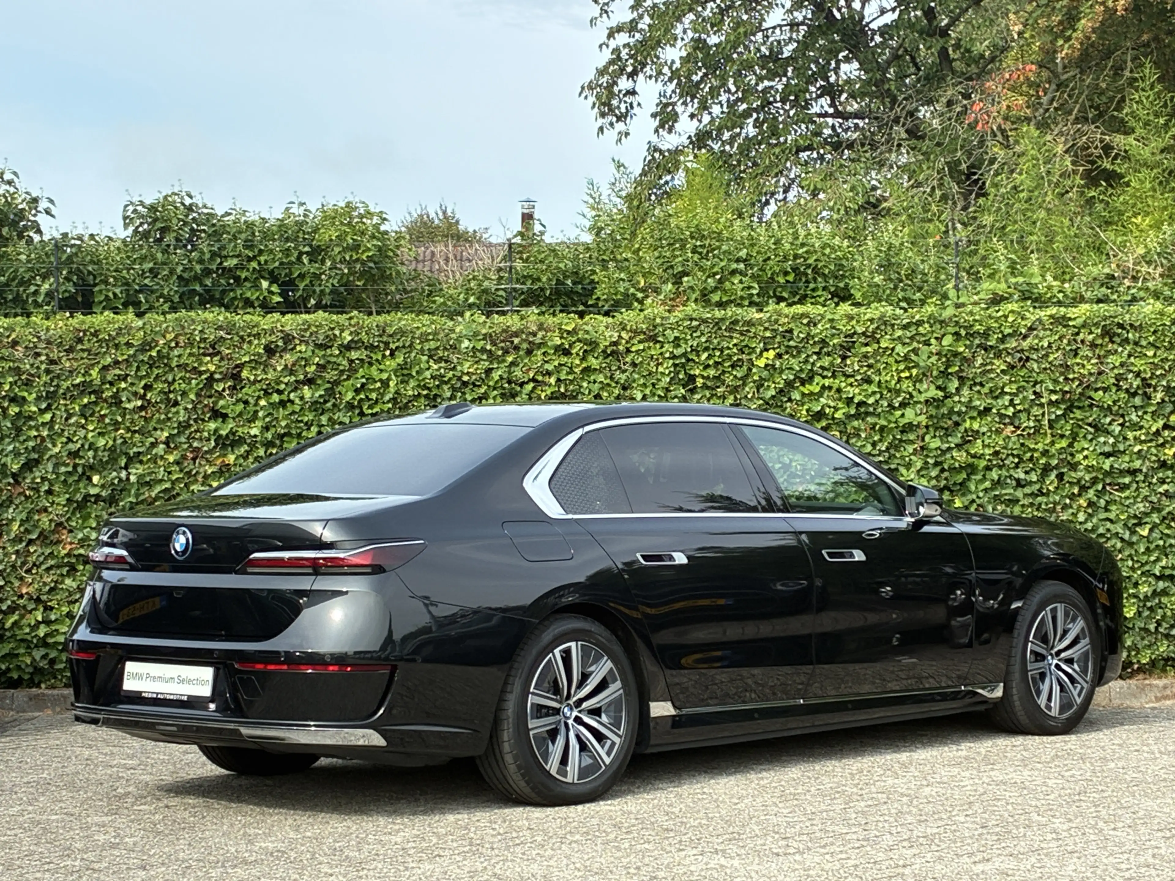 BMW i7 eDrive50 | Individual | Driv. Ass. Prof. | Act. St — photo 3