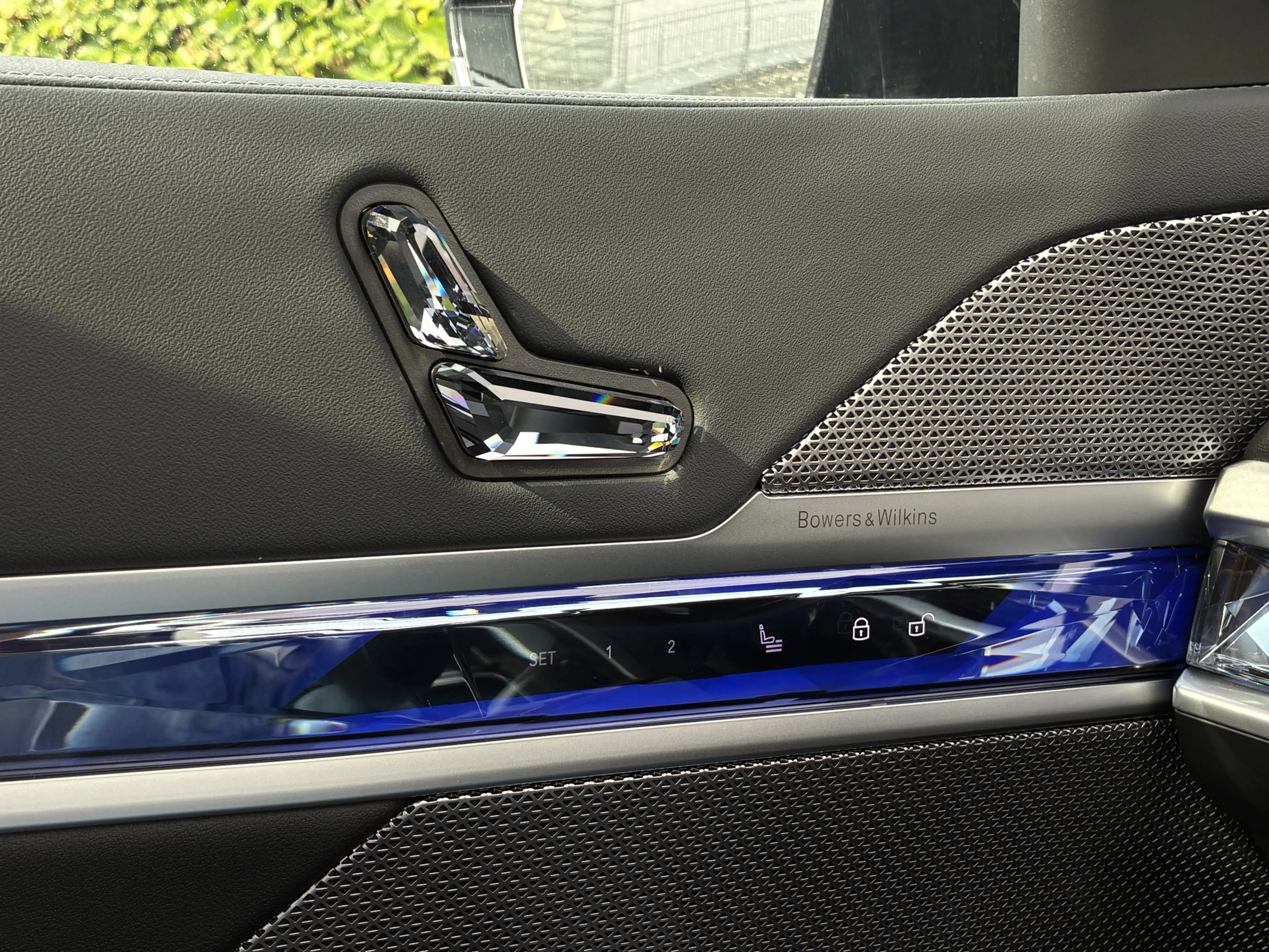 BMW i7 eDrive50 | Individual | Driv. Ass. Prof. | Act. St — photo 12