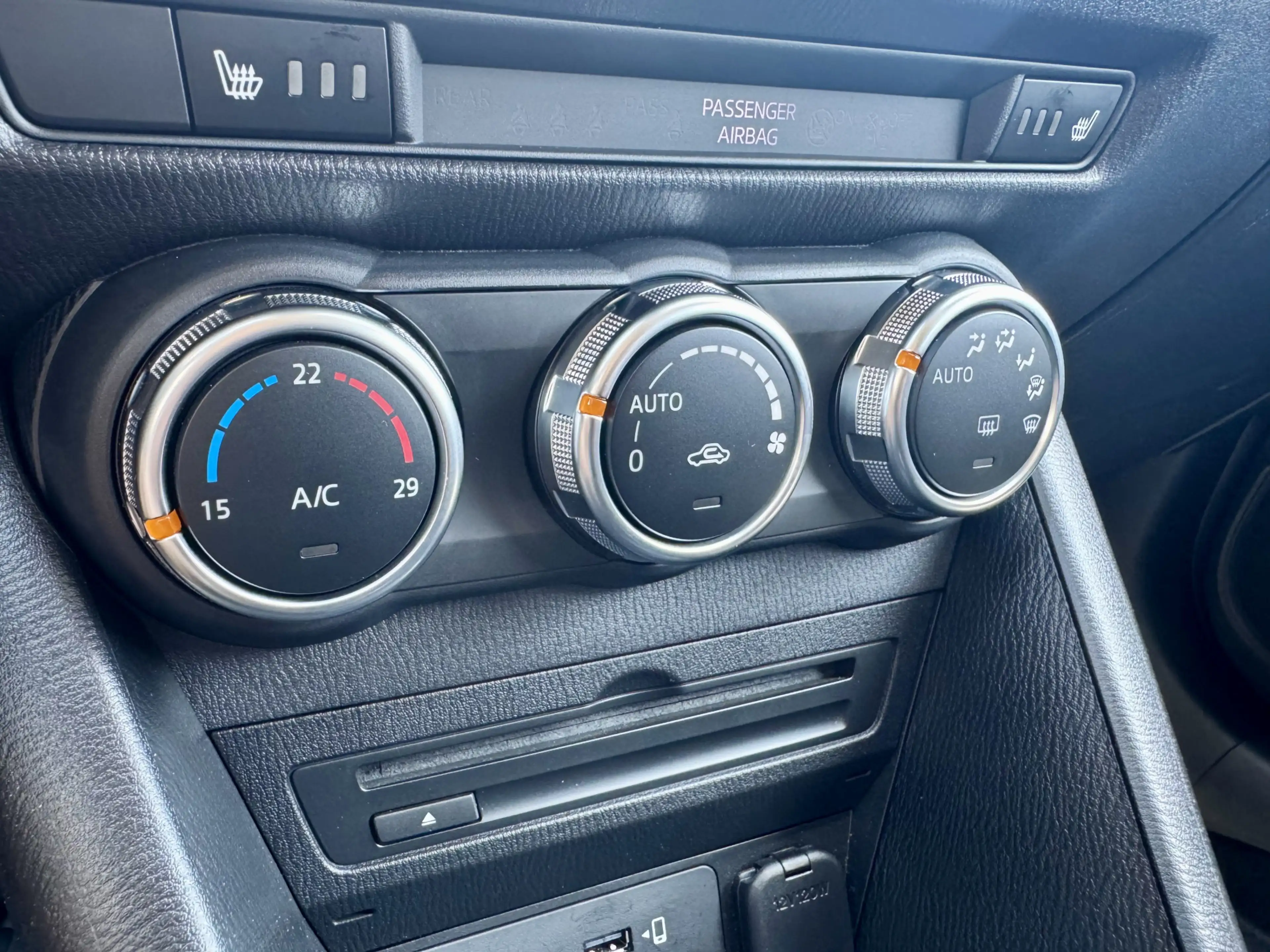 Mazda CX-3 2.0 SkyActiv-G 121 Luxury | 18"| Voll. Dealer onde — photo 31