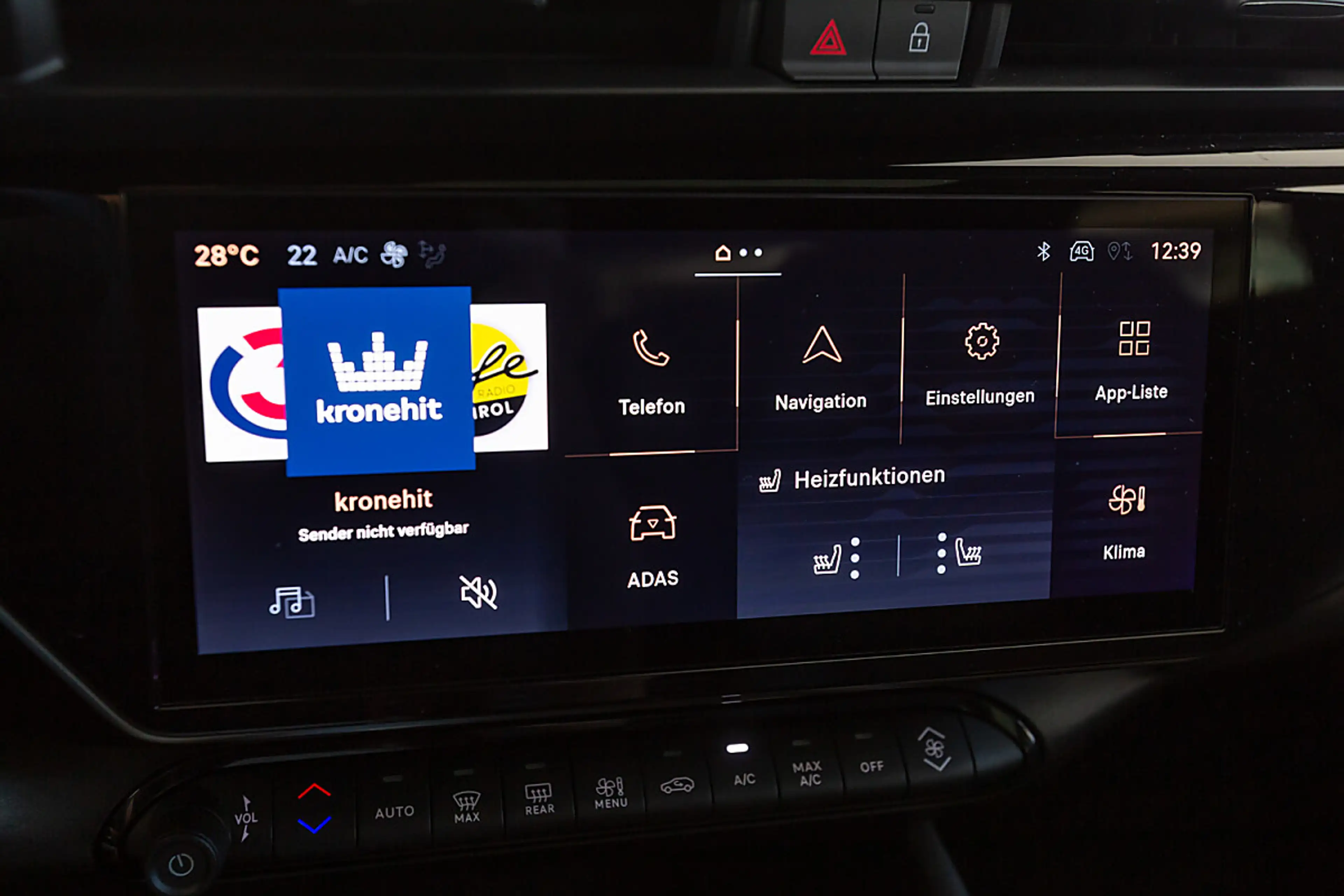 Alfa Romeo Junior 1.2 VGT Mild Hybrid Speciale — photo 8