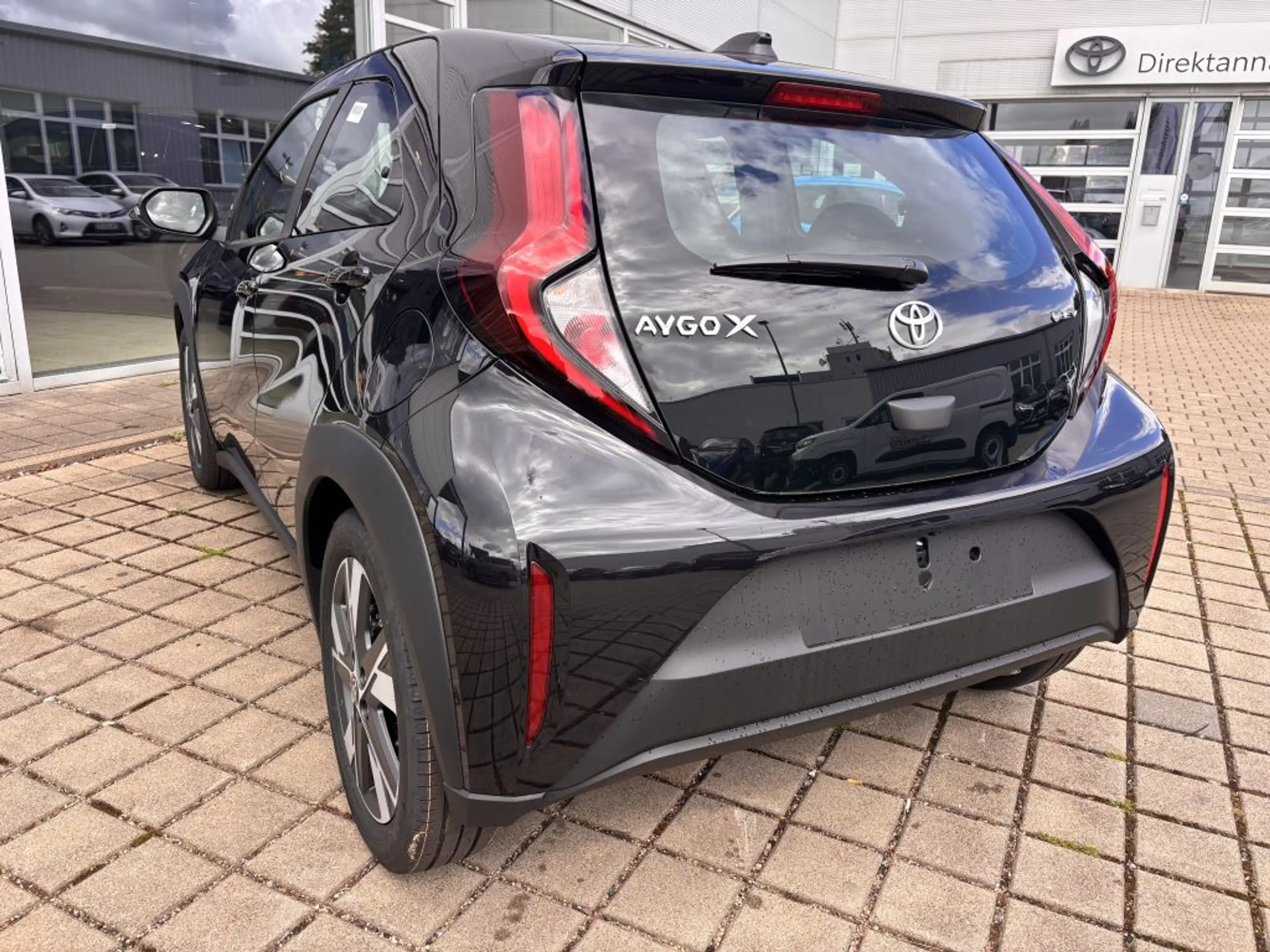 Toyota Aygo X 1,5 Hybrid Active (AB7) — photo 4