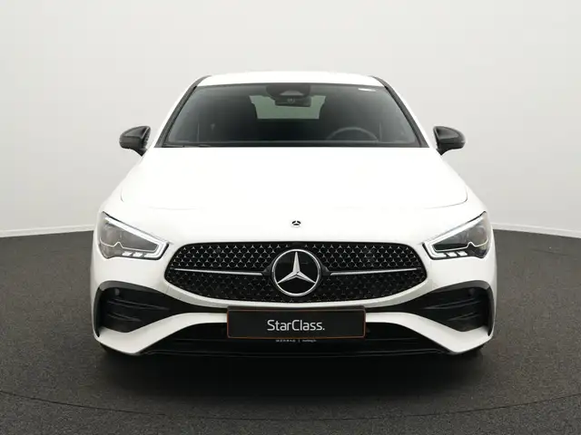Mercedes-Benz Cla view 2