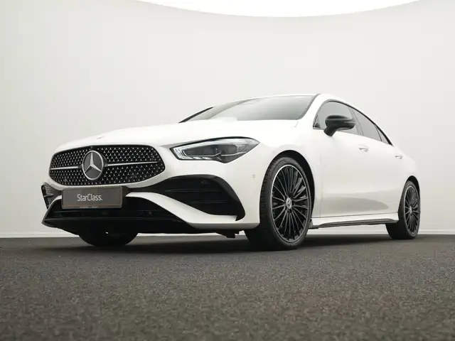 Mercedes-Benz Cla view 10