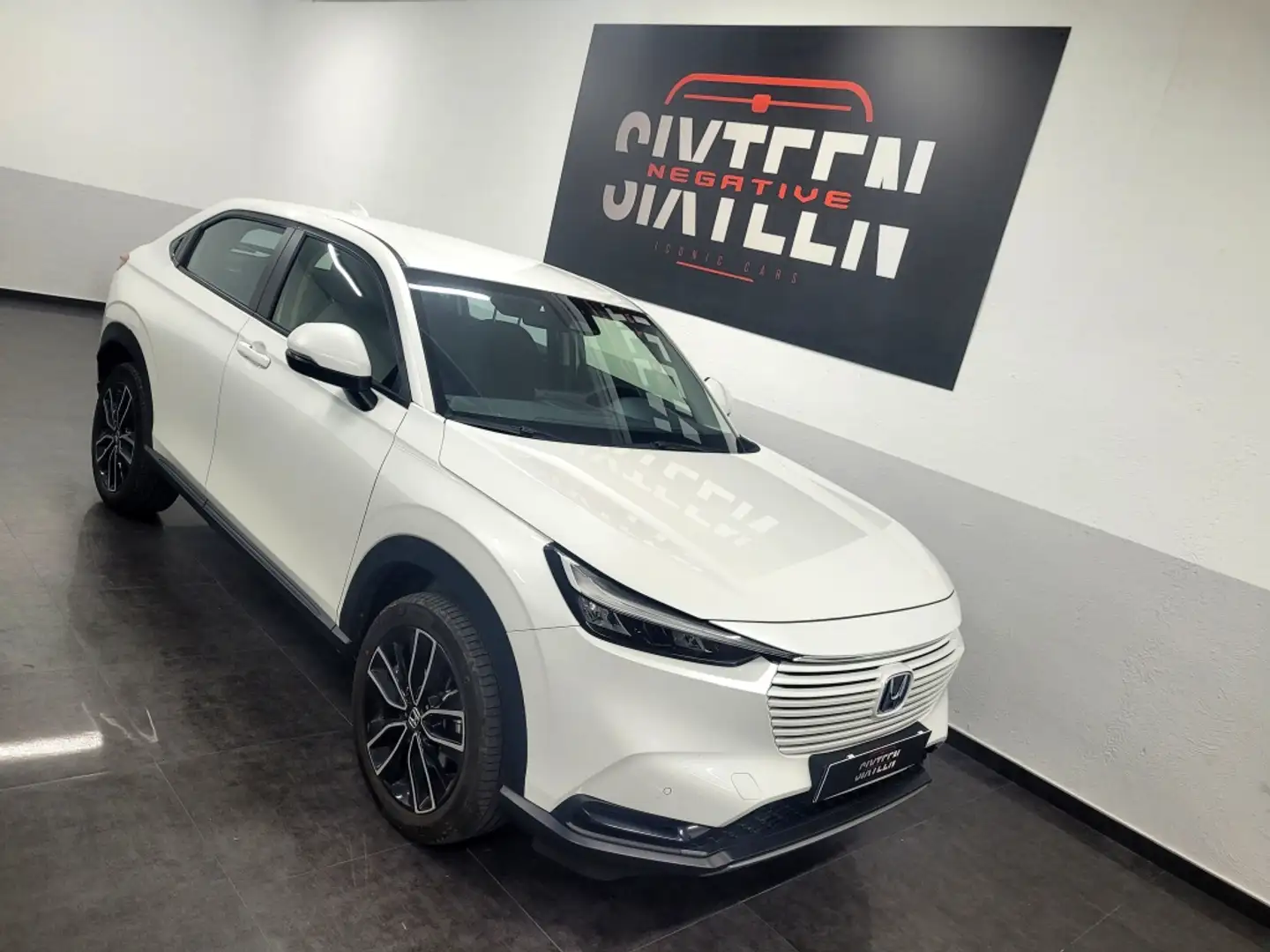 Honda HR-V 1.5 i-MMD Elegance Blanc - 1