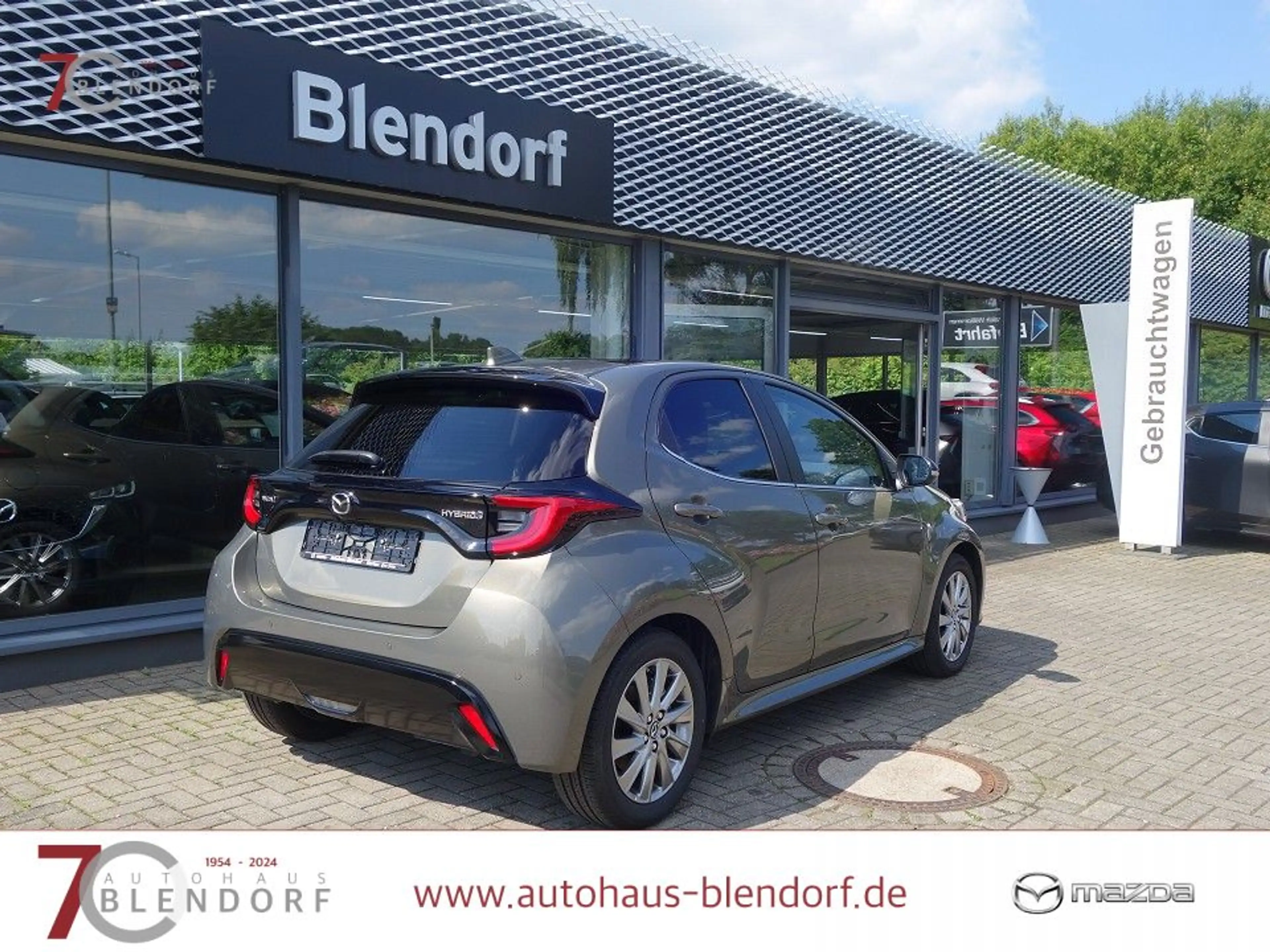 Mazda 2 Hybrid Select Panoramadach|LED|Kamera — photo 5