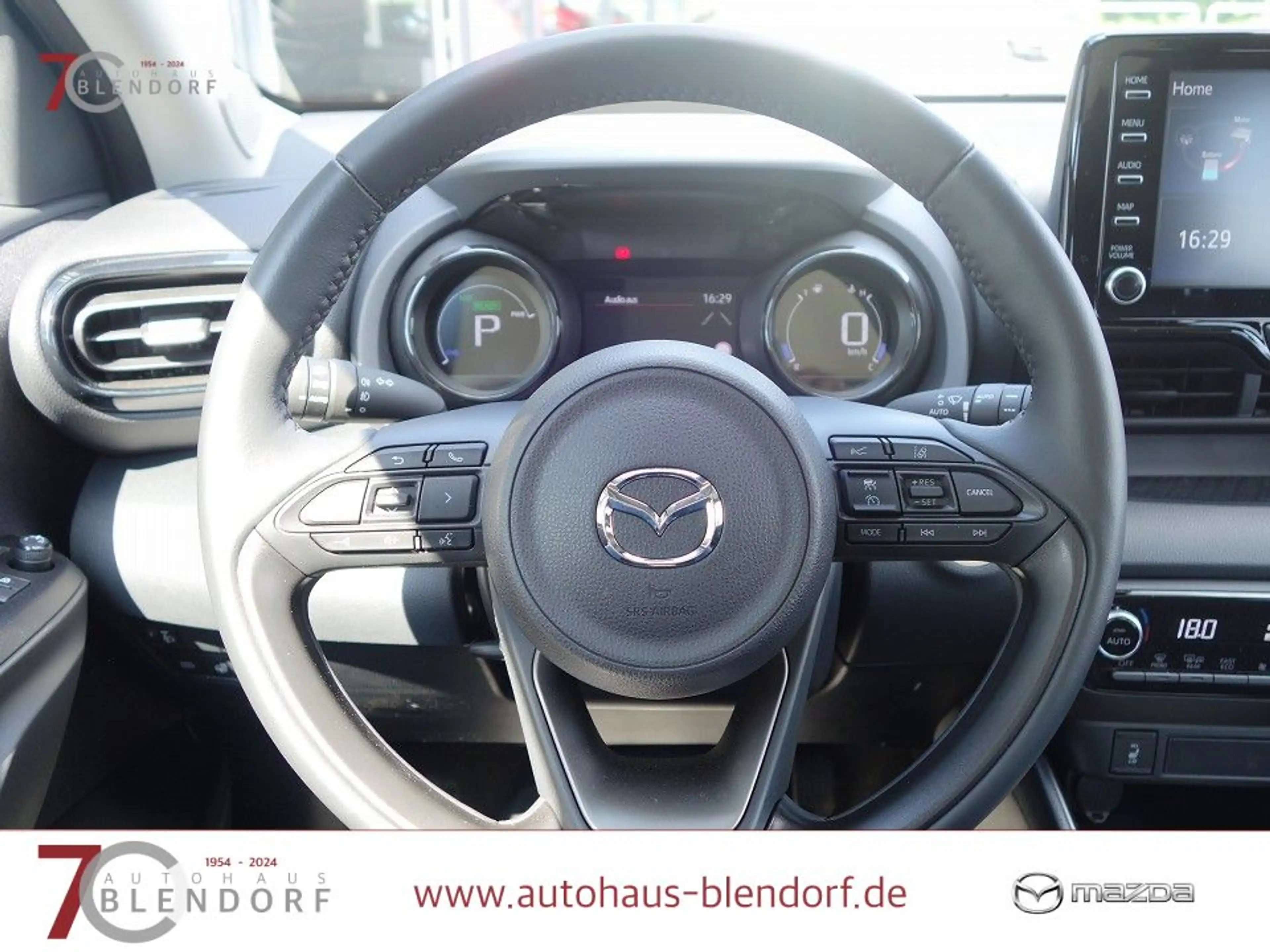 Mazda 2 Hybrid Select Panoramadach|LED|Kamera — photo 8