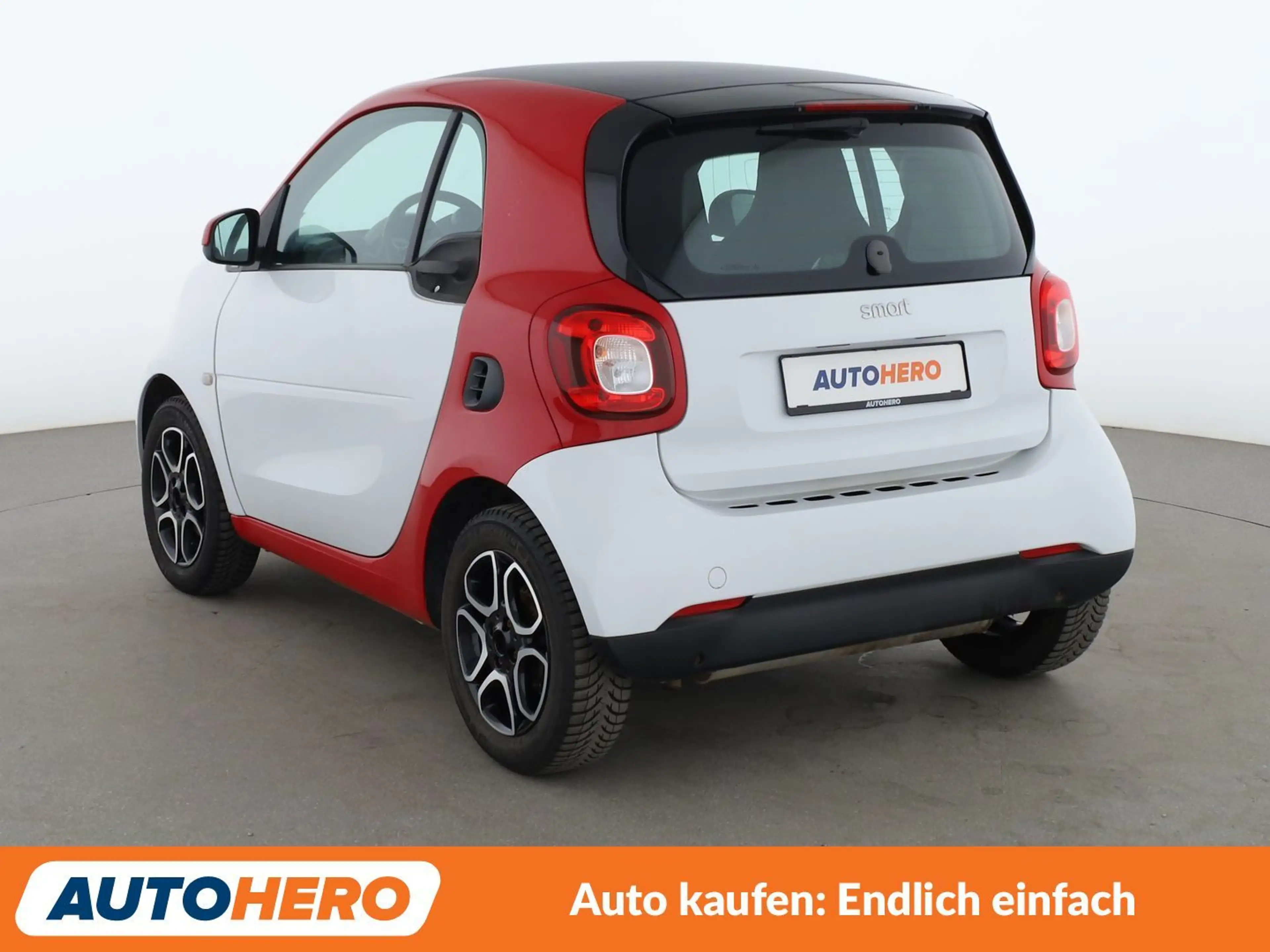 smart forTwo 1.0 Basis passion Aut.*TEMPO*KLIMA*ALU* — photo 4