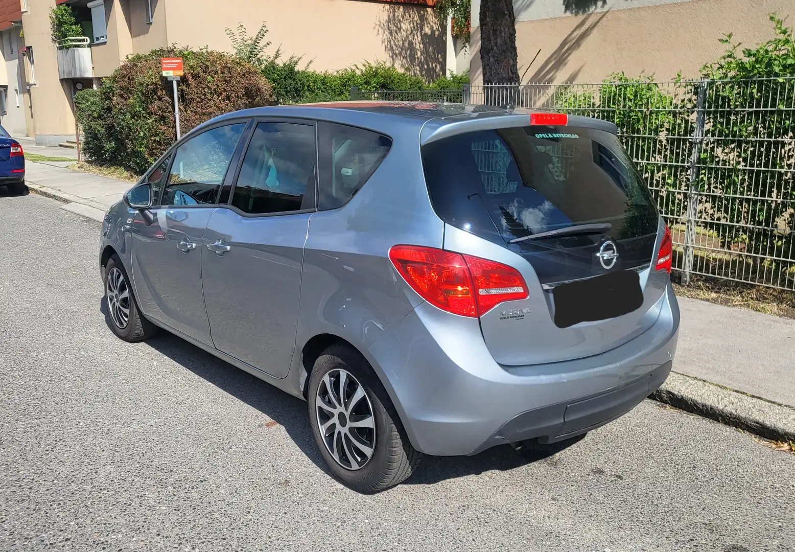 Opel Meriva "Rentner Rolls-Royce" + integr. Fahrradträger Silber - 2