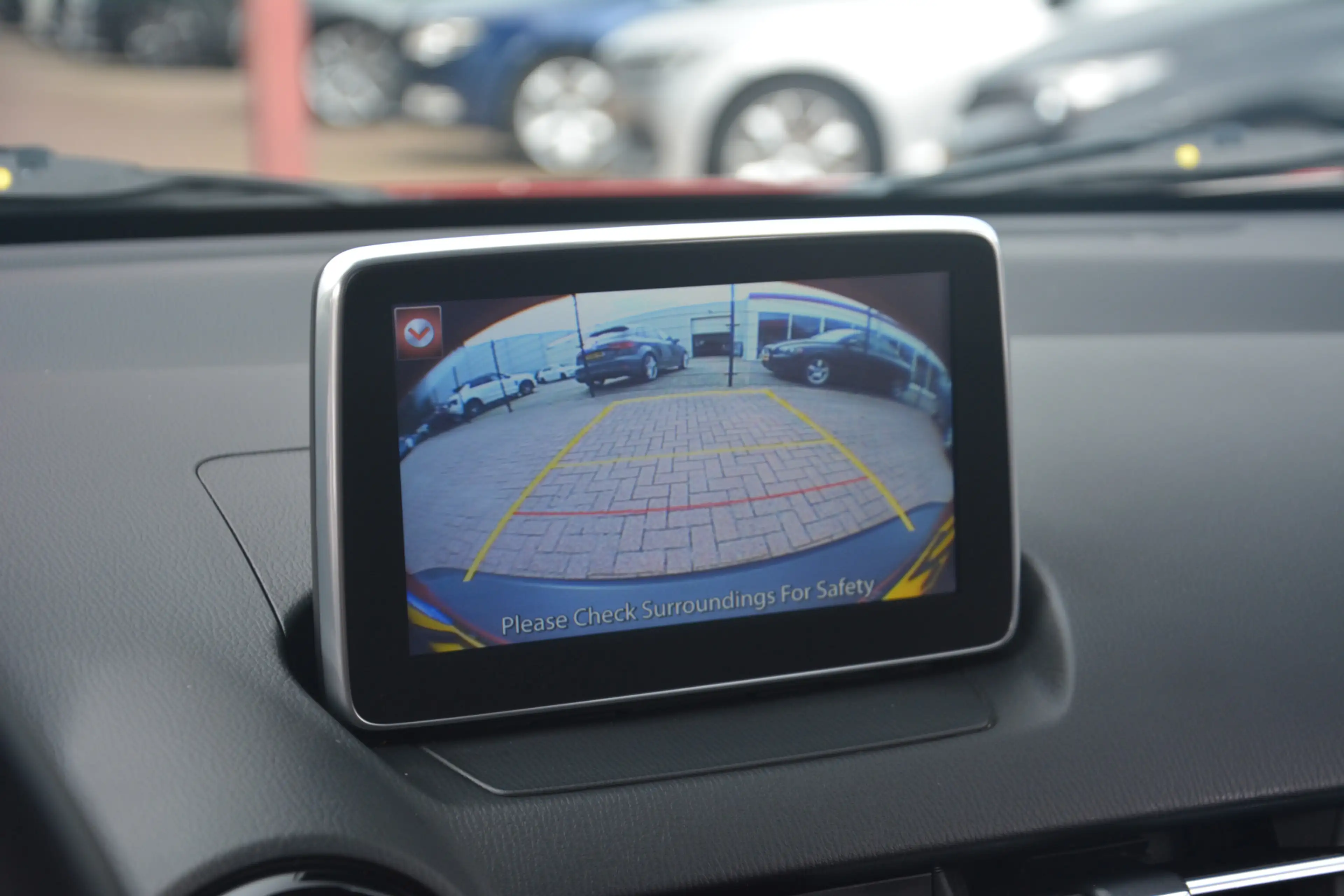 Mazda CX-3 2.0 SkyActiv-G 120 SkyLease GT | Navigatie | Leer — photo 18