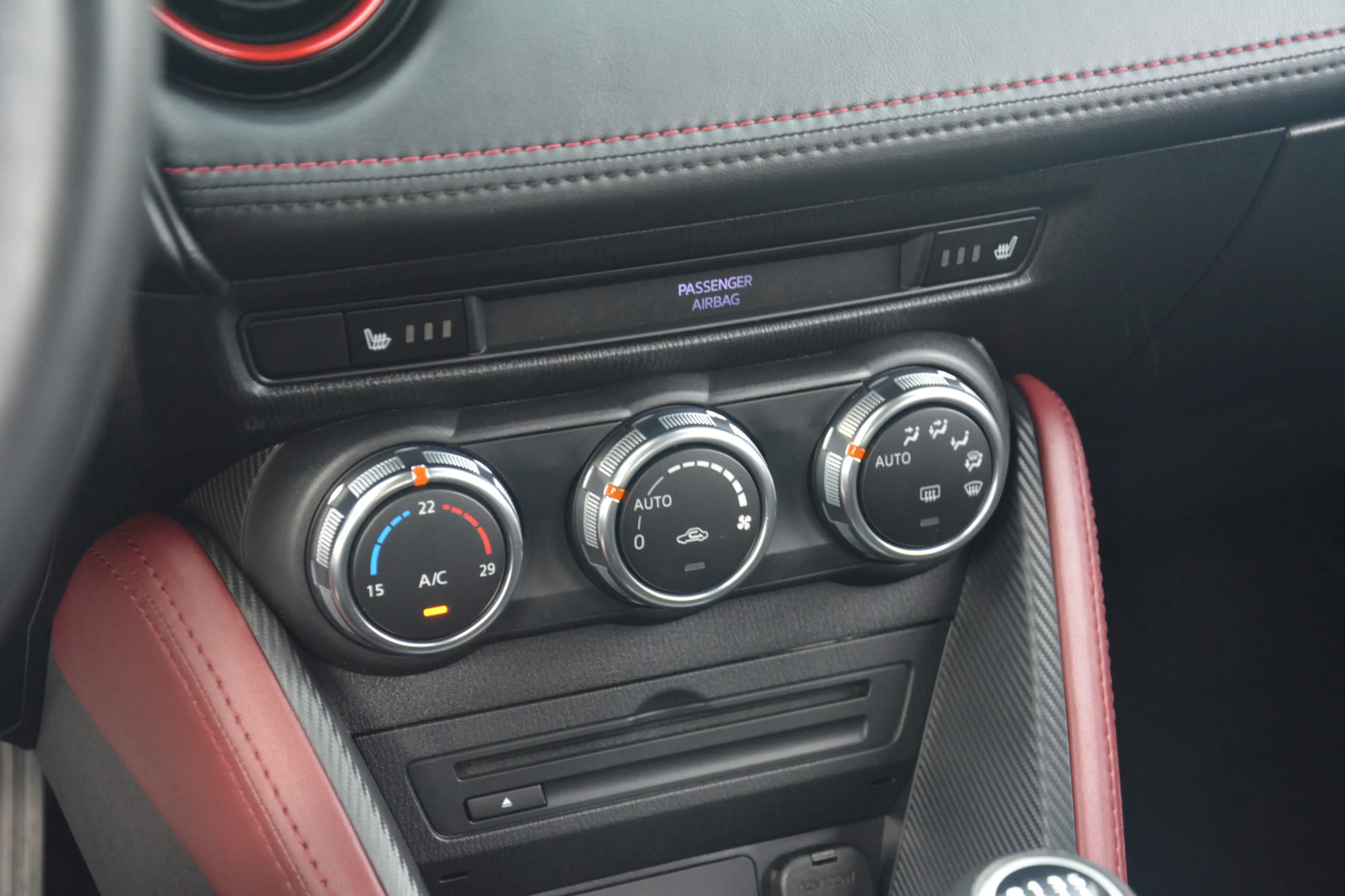 Mazda CX-3 2.0 SkyActiv-G 120 SkyLease GT | Navigatie | Leer — photo 15