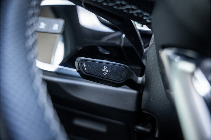 Audi Q3 Sportback 45 TFSI e S-line ** Leder ** LED ** 20in — photo 27