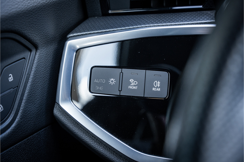 Audi Q3 Sportback 45 TFSI e S-line ** Leder ** LED ** 20in — photo 28