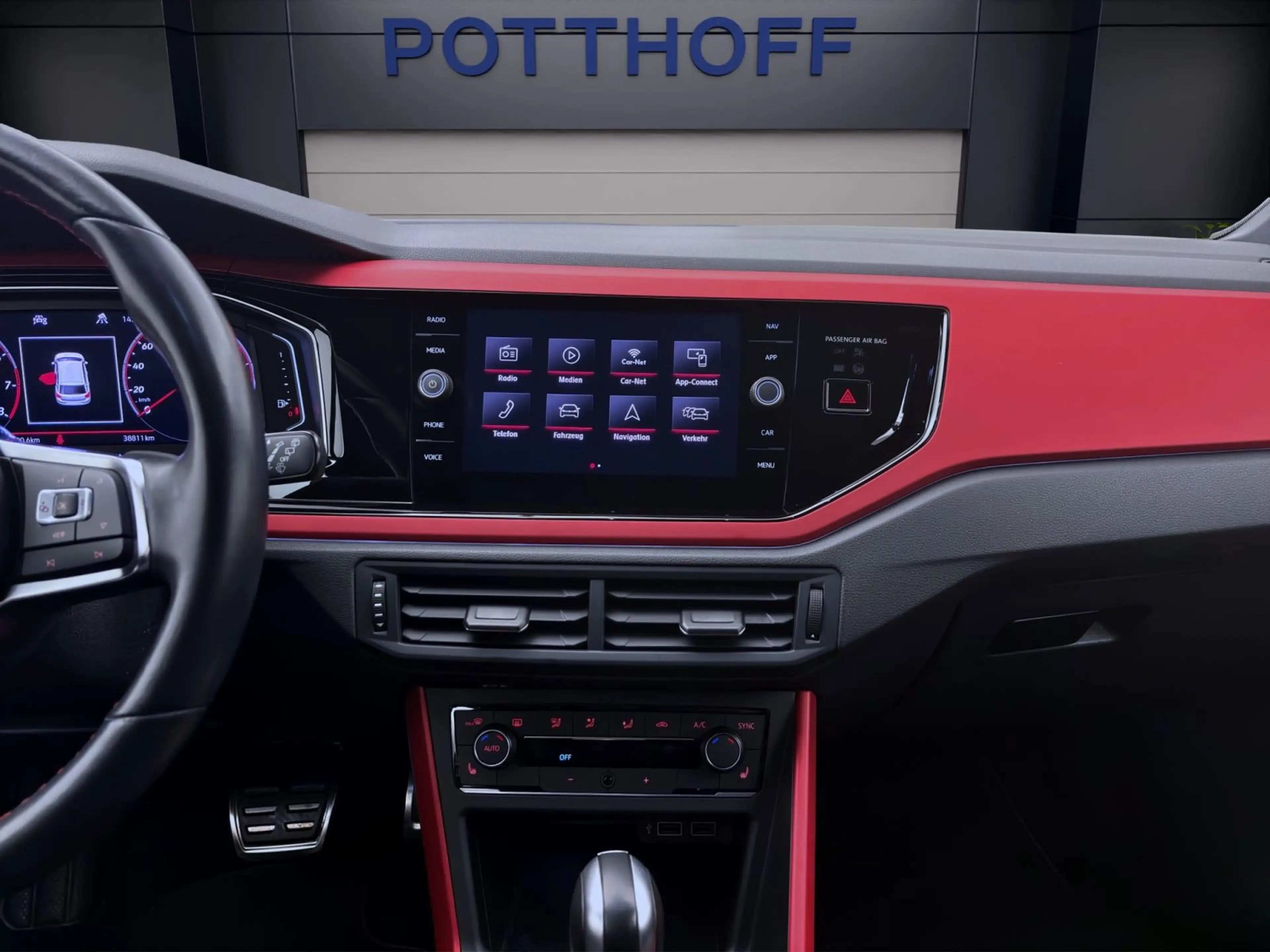 Volkswagen Polo GTI NAVI KAMERA SITZHZG PDC LM18 — photo 15