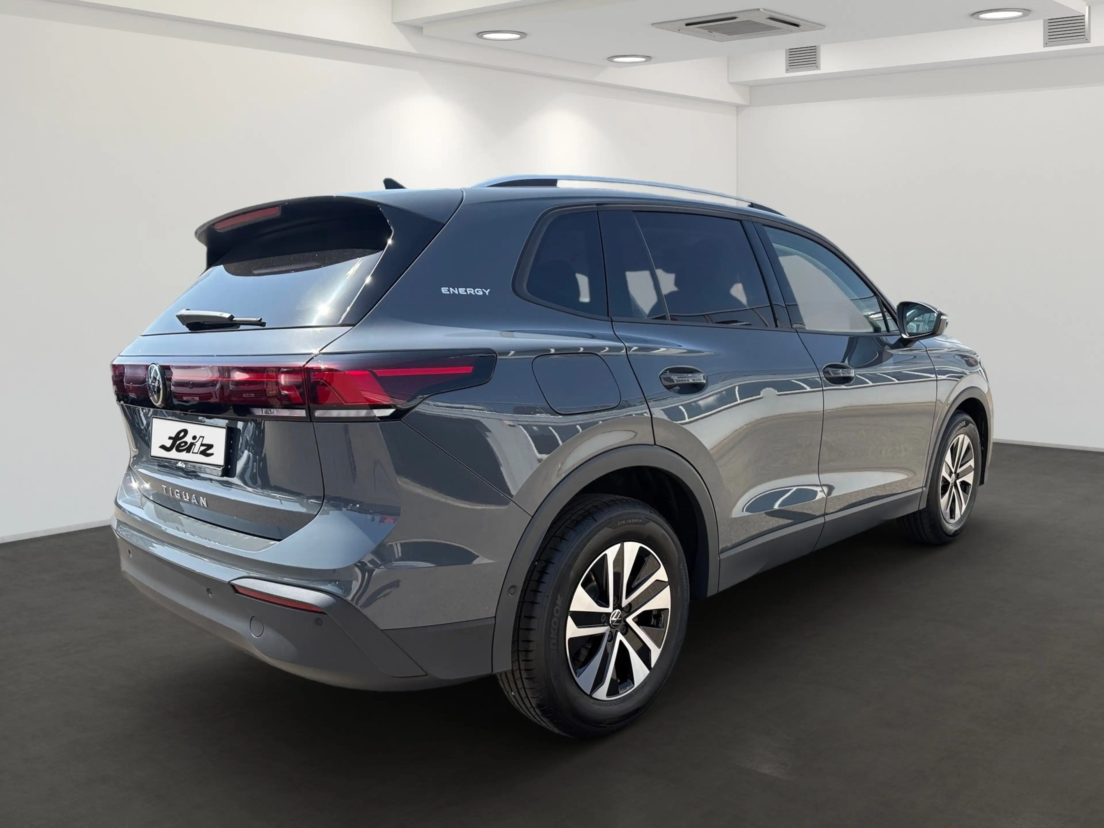 Volkswagen Tiguan 2.0 TDI Energy *AHK*NAVI*KAMERA*SITZHZG* — photo 6