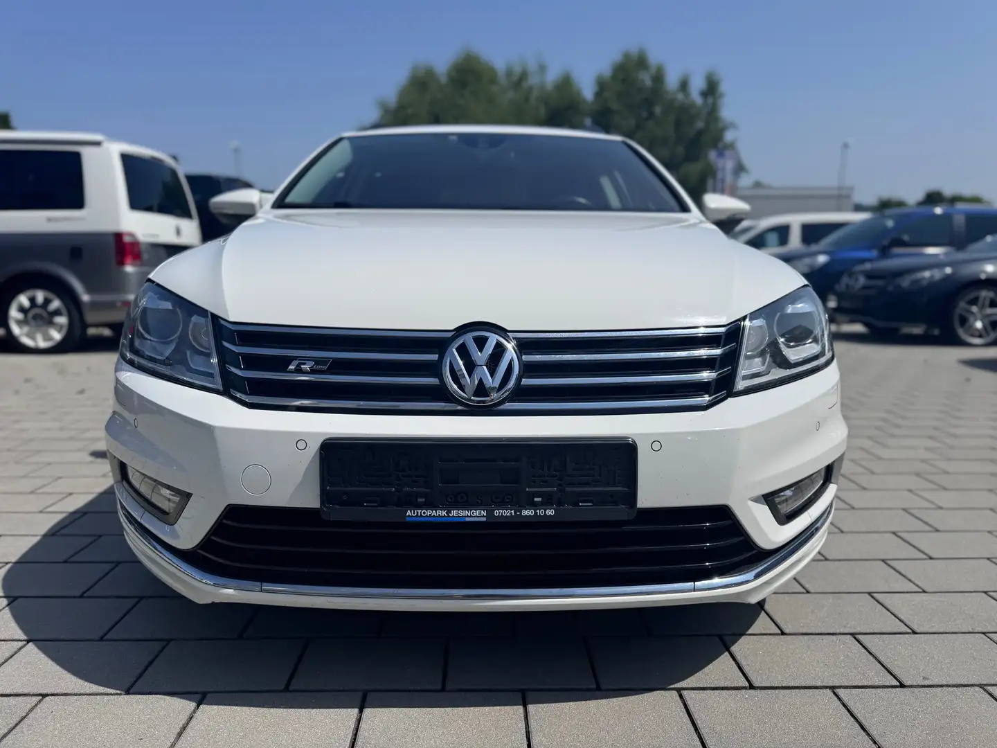 Volkswagen Passat Variant R-Line Sportpaket/Automatik/Xenon/Kamera Weiß - 2