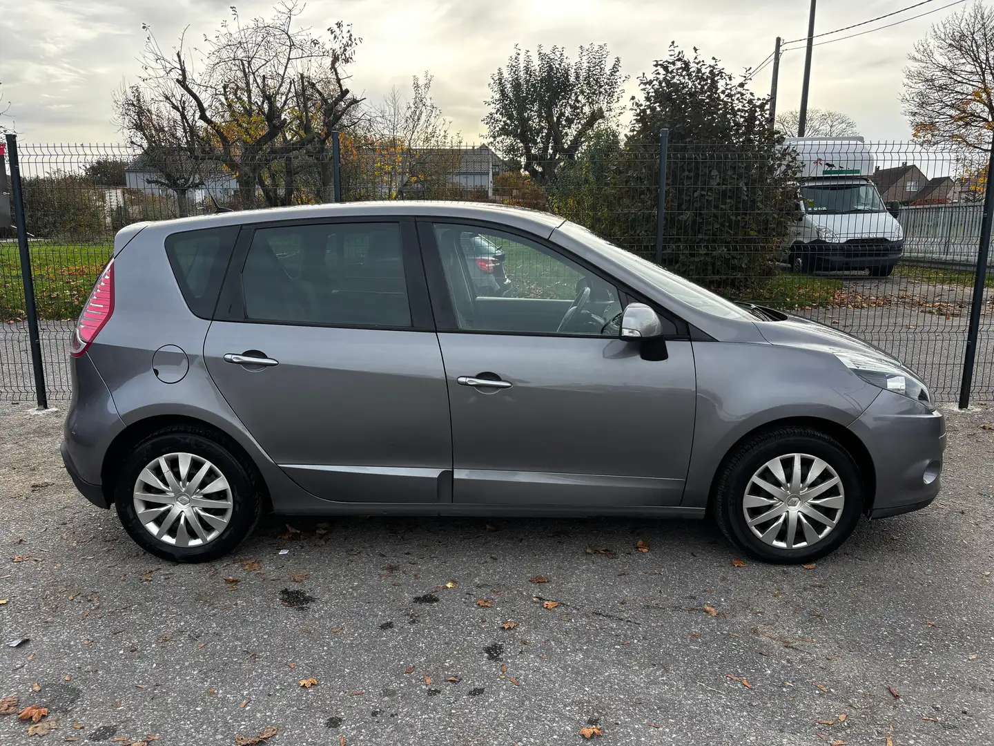 Renault Scenic 1.5 dCi * A EMPORTER * Gris - 2