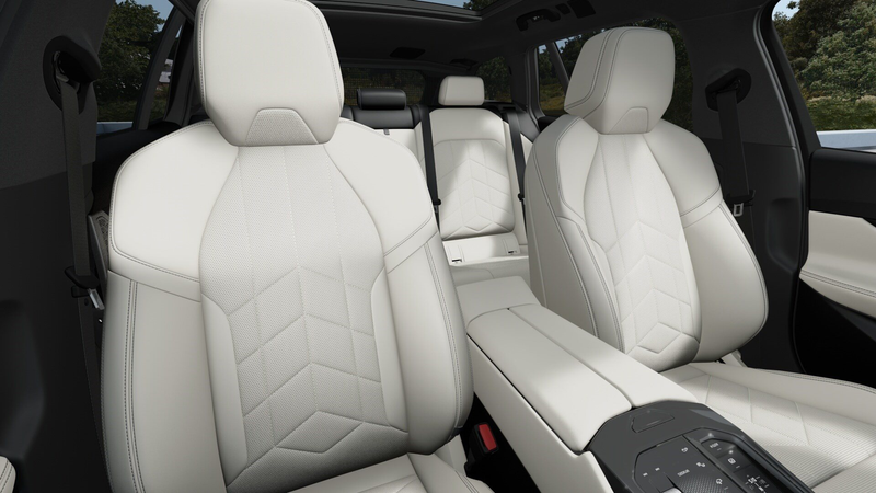 BMW 550 e xDrive M Sport || AHK Pano B&W HUD 360° — photo 3