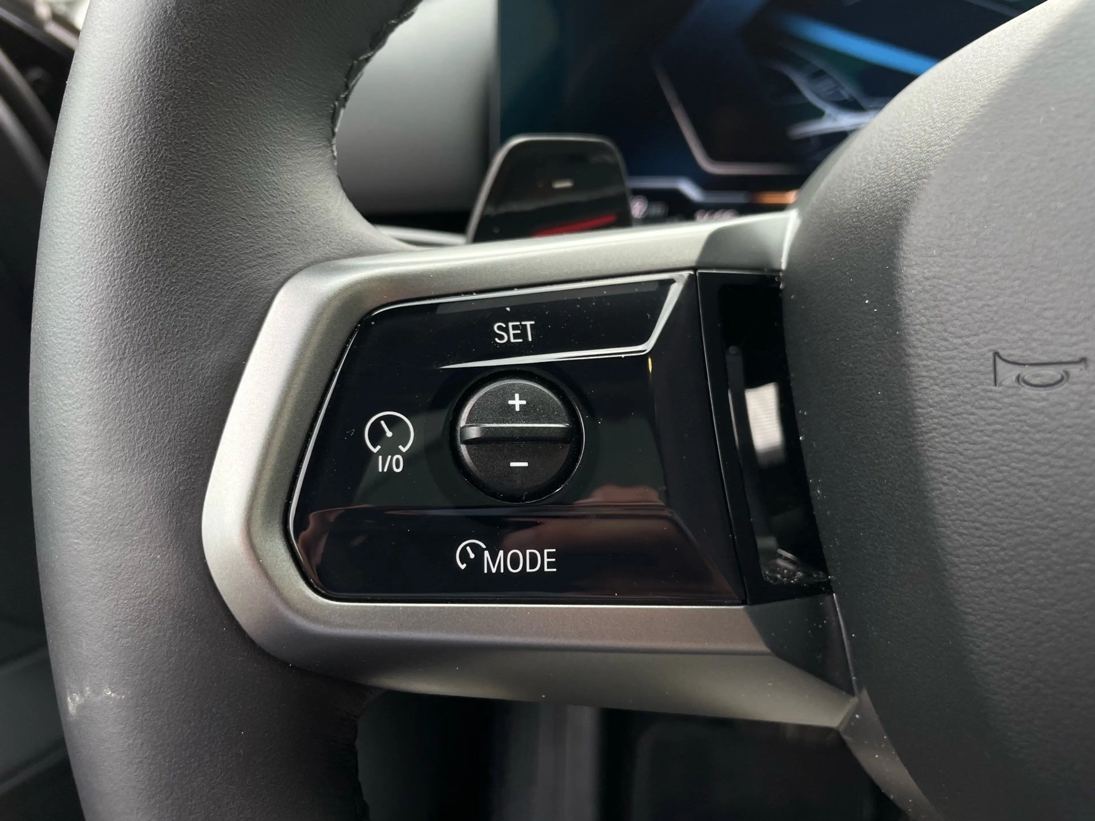 BMW 550 e xDrive M Sport || AHK Pano B&W HUD 360° — photo 14