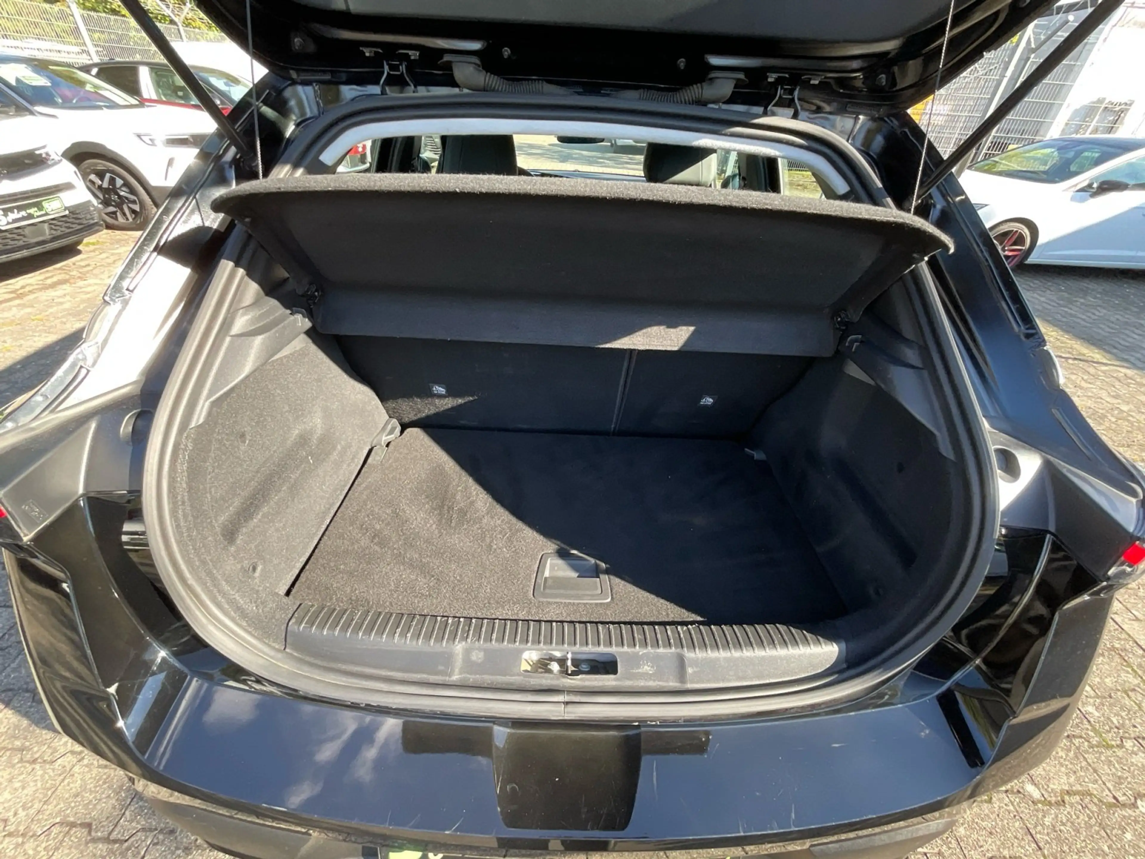 Opel Mokka Elegance Kamera PDC Winterpaket..... — photo 13